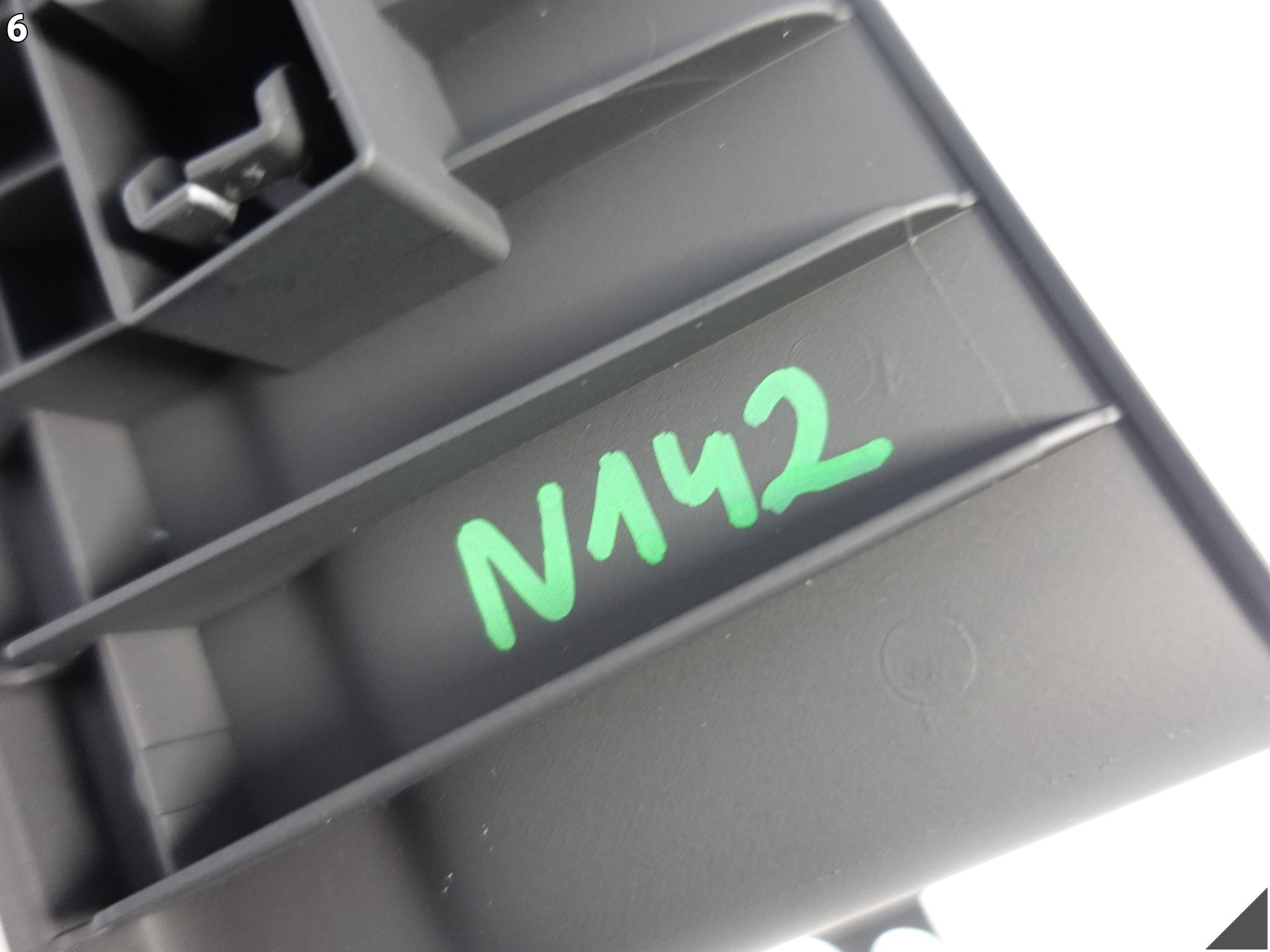 AUDI S8 A8 4H0 4H1 D4 13-17 PANEL STEROWANIA SZYB LUSTEREK DRZWI LEWY PRZÓD AUDI S8 A8 4H0 4H1 D4 13-17 PANEL STEROWANIA SZYB LUSTEREK DRZWI LEWY PRZÓD - obrazek 7