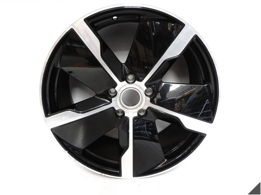 PORSCHE TAYCAN 9J1 EXCLUSIVE DESIGN FELGA LEWA PRZÓD 9,5Jx21 ET60 5x130 C9X
