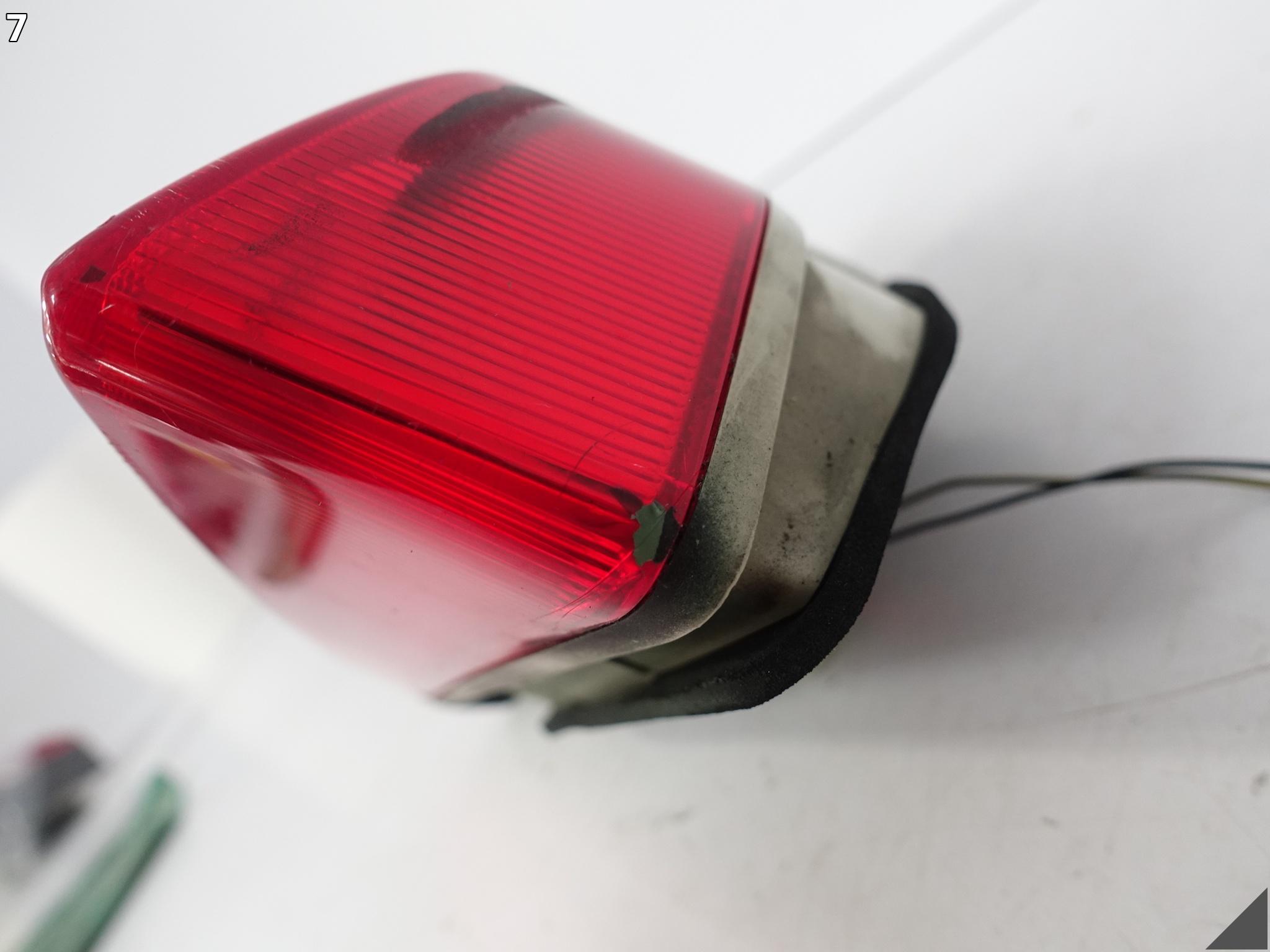 MASERATI GRANTURISMO M145 07-19 LAMPA W KLAPĘ BAGAŻNIKA LEWA TYŁ 231567 MASERATI GRANTURISMO M145 07-19 LAMPA W KLAPĘ BAGAŻNIKA LEWA TYŁ 231567 - obrazek 8