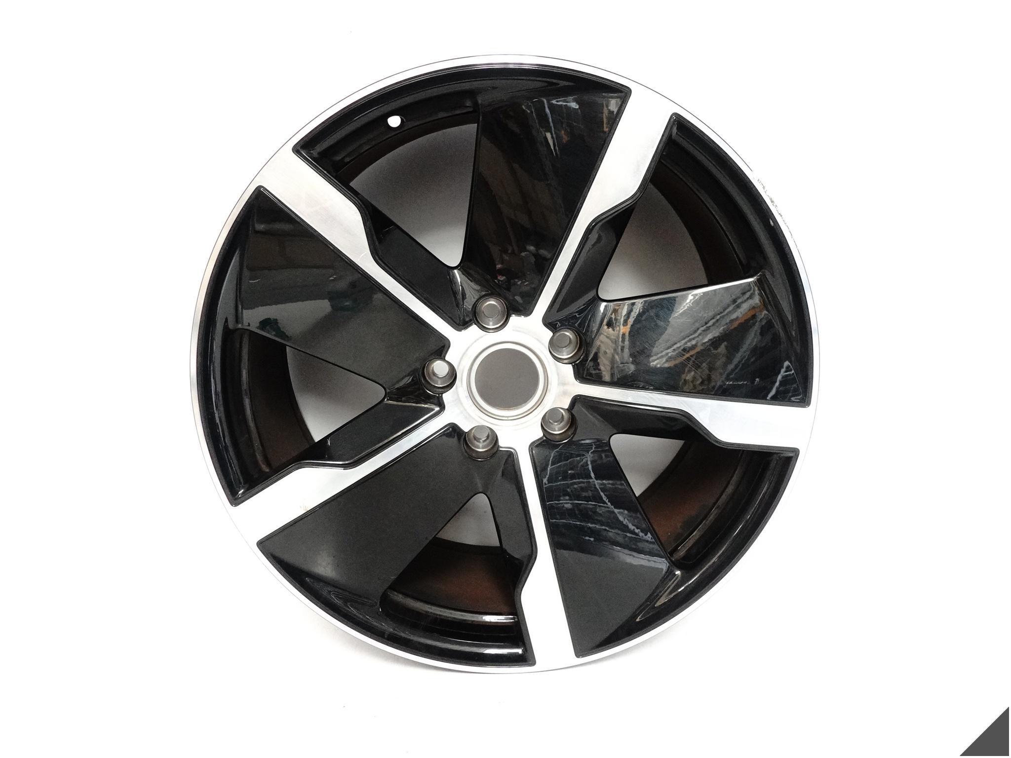 PORSCHE TAYCAN 9J1 EXCLUSIVE DESIGN FELGA LEWA PRZÓD 9,5Jx21 ET60 5×130 041 PORSCHE TAYCAN 9J1 EXCLUSIVE DESIGN FELGA LEWA PRZÓD 9,5Jx21 ET60 5x130 041