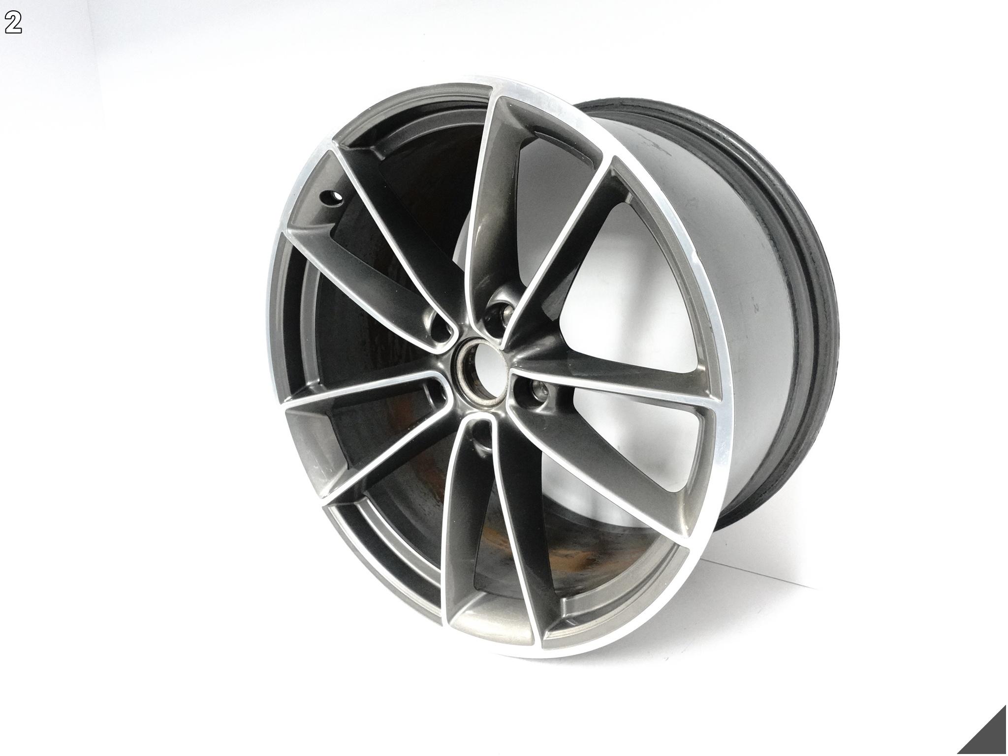 PORSCHE 911 992 CARRERA CLASSIC 3 FELGA ALUFELGA 11,5Jx21H2 ET67 5×130 OC6 PORSCHE 911 992 CARRERA CLASSIC 3 FELGA ALUFELGA 11,5Jx21H2 ET67 5x130 OC6 - obrazek 3