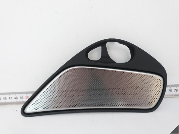 AUDI S8 A8 4H0 D4 09-17 LIFT OSŁONA GŁOŚNIKA LEWA TYŁ BANG & OLUFSEN 6PS AUDI S8 A8 4H0 D4 09-17 LIFT OSŁONA GŁOŚNIKA LEWA TYŁ BANG & OLUFSEN 6PS