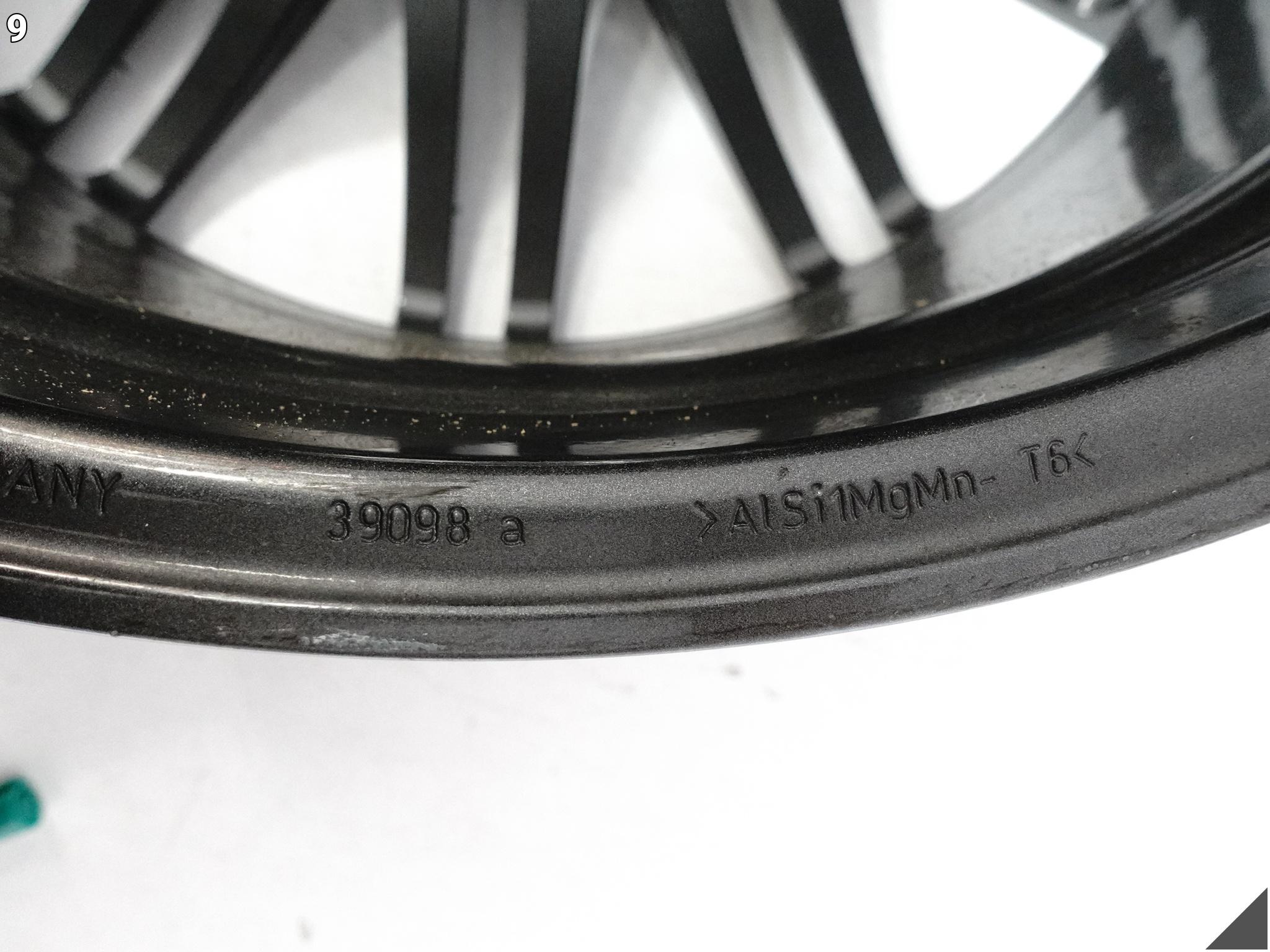 PORSCHE MACAN TURBO IV 95B 14-24 FELGA ALUFELGA 9,5JX21H2 ET27 5X112 OC6 PORSCHE MACAN TURBO IV 95B 14-24 FELGA ALUFELGA 9,5JX21H2 ET27 5X112 OC6 - obrazek 10