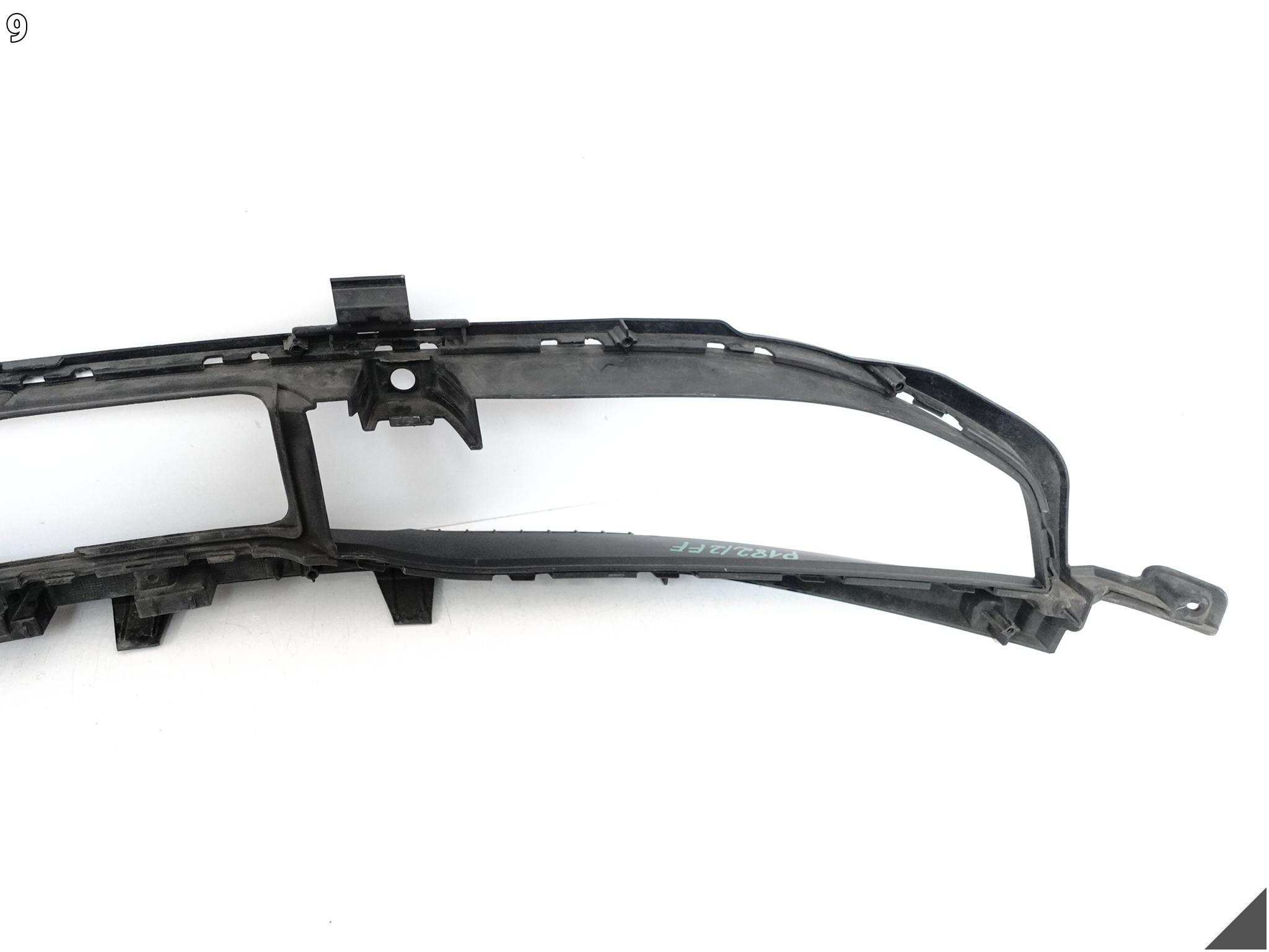 PORSCHE TAYCAN 9J1 19-24 ZDERZAK SPOILER KRATKA MOCOWANIE ŚLIZG PRZÓD PORSCHE TAYCAN 9J1 19-24 ZDERZAK SPOILER KRATKA MOCOWANIE ŚLIZG PRZÓD - obrazek 10