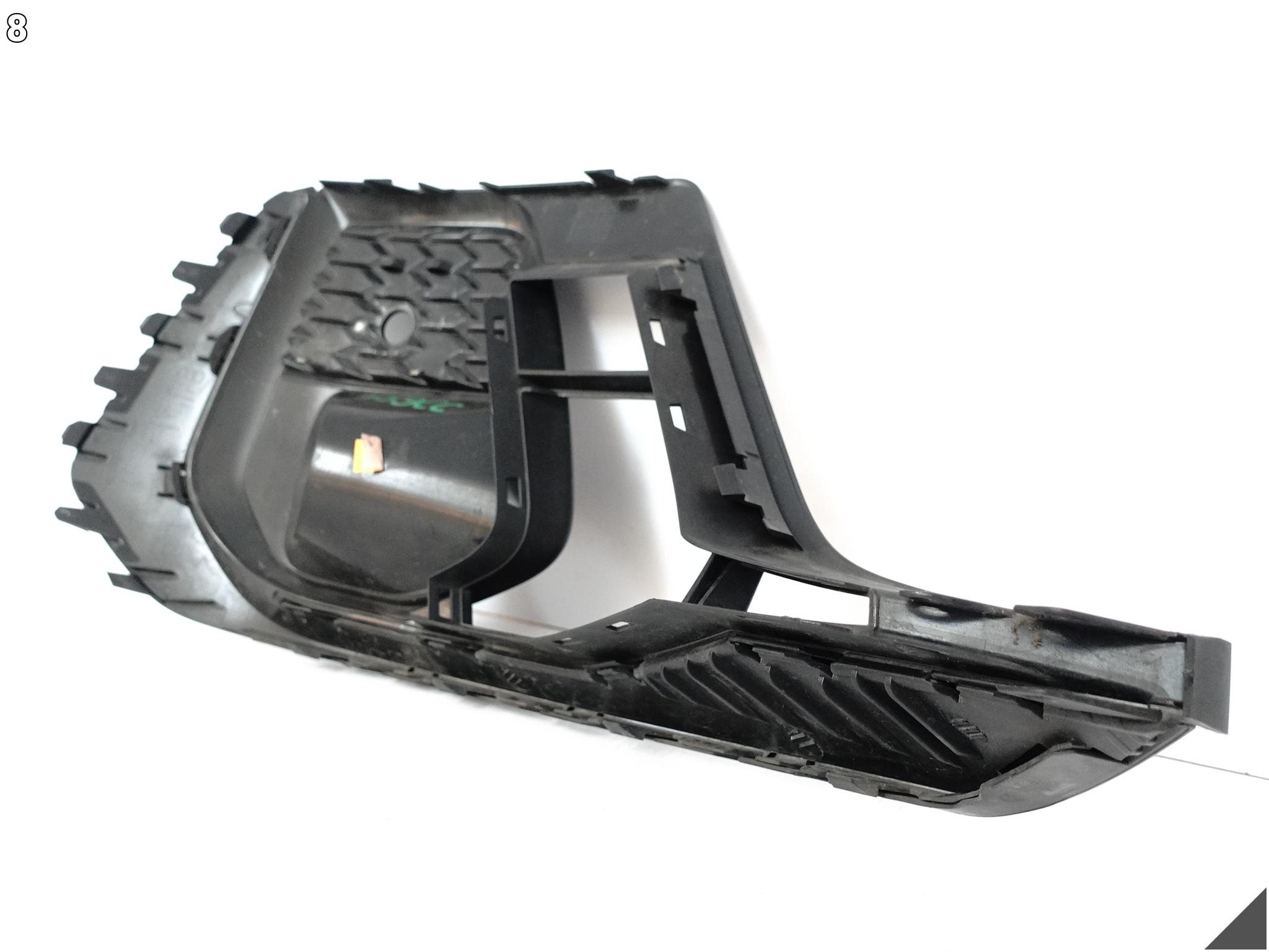 AUDI A8 S8 D5 4N0 S-LINE LIFT 21- KRATKA ATRAPA LISTWA W ZDERZAK LEWY PRZÓD AUDI A8 S8 D5 4N0 S-LINE LIFT 21- KRATKA ATRAPA LISTWA W ZDERZAK LEWY PRZÓD - obrazek 9