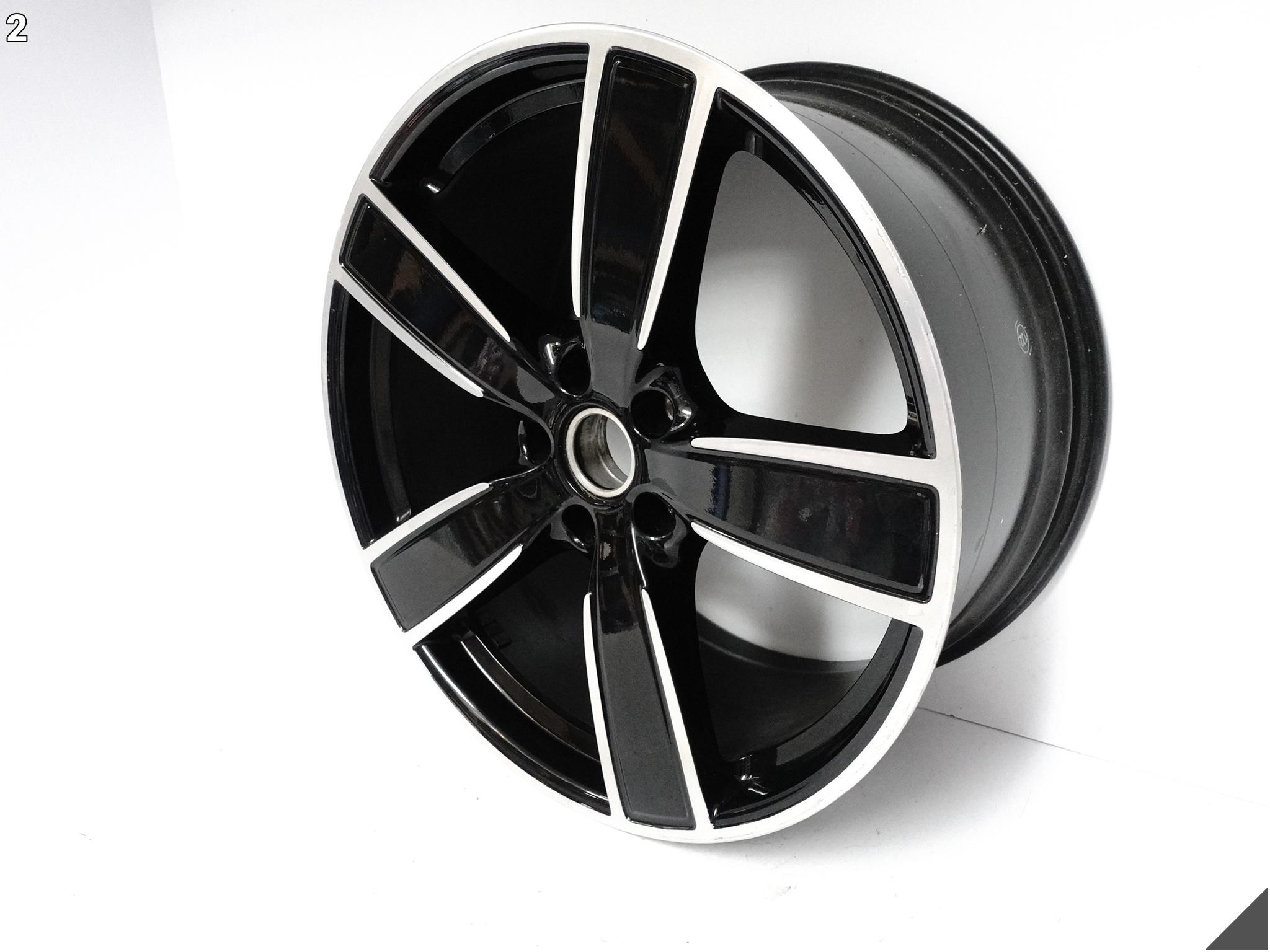 PORSCHE CAYENNE 9Y0 E3 SPORT CLASSIC FELGA ALUFELGA 11,5Jx22 ET61 5×130 041 PORSCHE CAYENNE 9Y0 E3 SPORT CLASSIC FELGA ALUFELGA 11,5Jx22 ET61 5x130 041 - obrazek 3