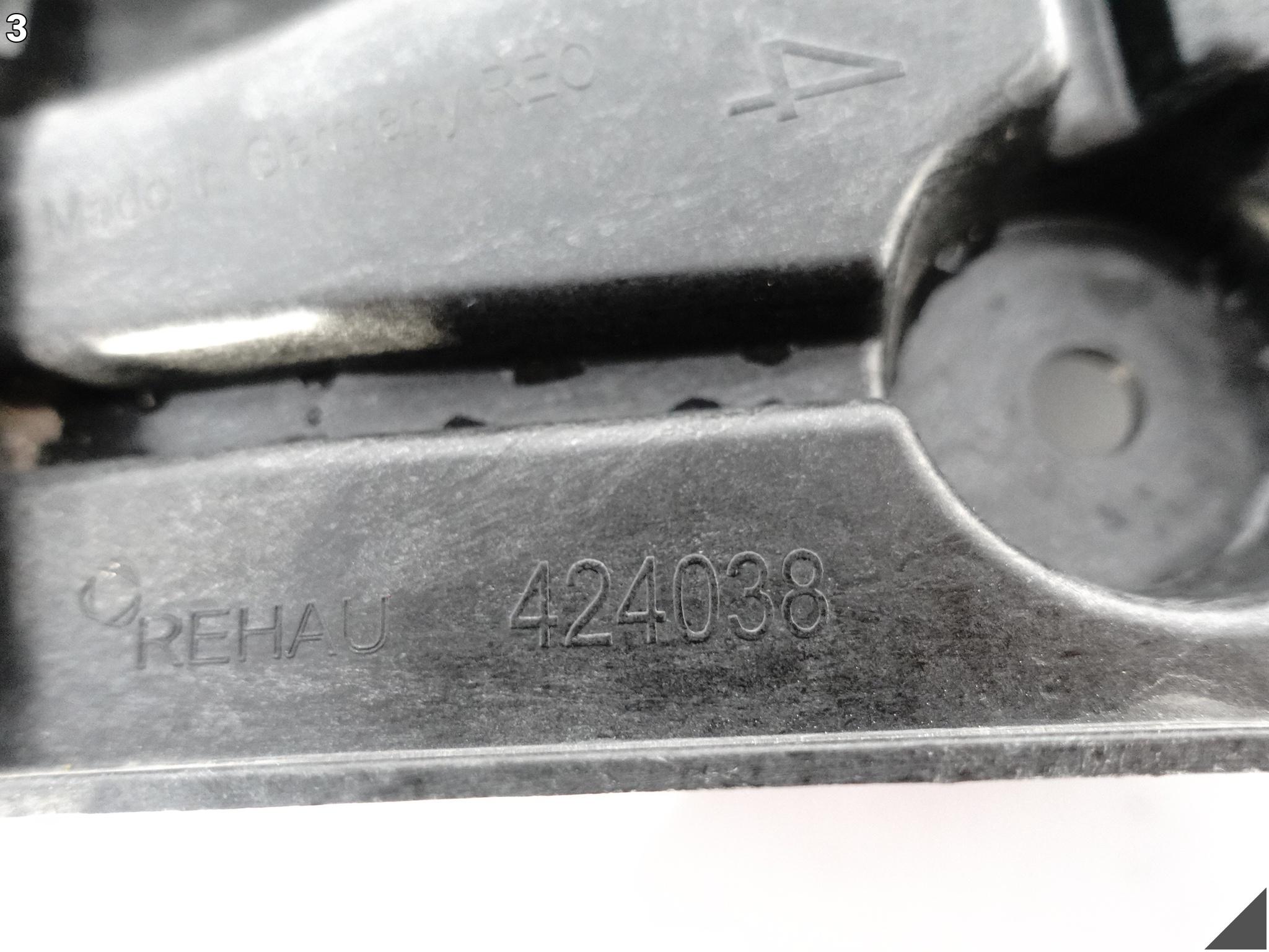 AUDI A3 S3 RS3 8Y0 20- SPORTBACK ŚLIZG UCHWYT MOCOWANIE W ZDERZAK LEWY TYŁ AUDI A3 S3 RS3 8Y0 20- SPORTBACK ŚLIZG UCHWYT MOCOWANIE W ZDERZAK LEWY TYŁ - obrazek 4