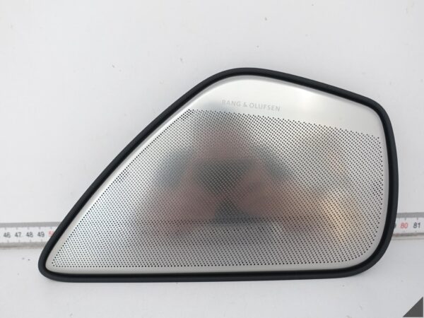 AUDI S8 A8 4H0 D4 09-17 LIFT OSŁONA GŁOŚNIKA LEWA TYŁ BANG & OLUFSEN 6PS AUDI S8 A8 4H0 D4 09-17 LIFT OSŁONA GŁOŚNIKA LEWA TYŁ BANG & OLUFSEN 6PS