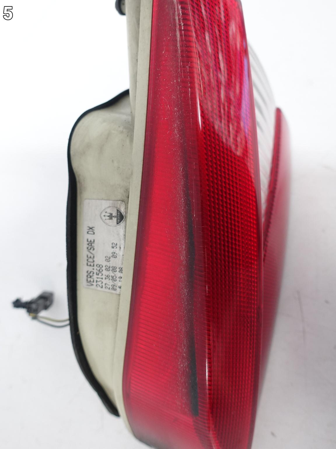 MASERATI GRANTURISMO M145 07-19 LAMPA W KLAPĘ BAGAŻNIKA PRAWA TYŁ 231568 MASERATI GRANTURISMO M145 07-19 LAMPA W KLAPĘ BAGAŻNIKA PRAWA TYŁ 231568 - obrazek 6