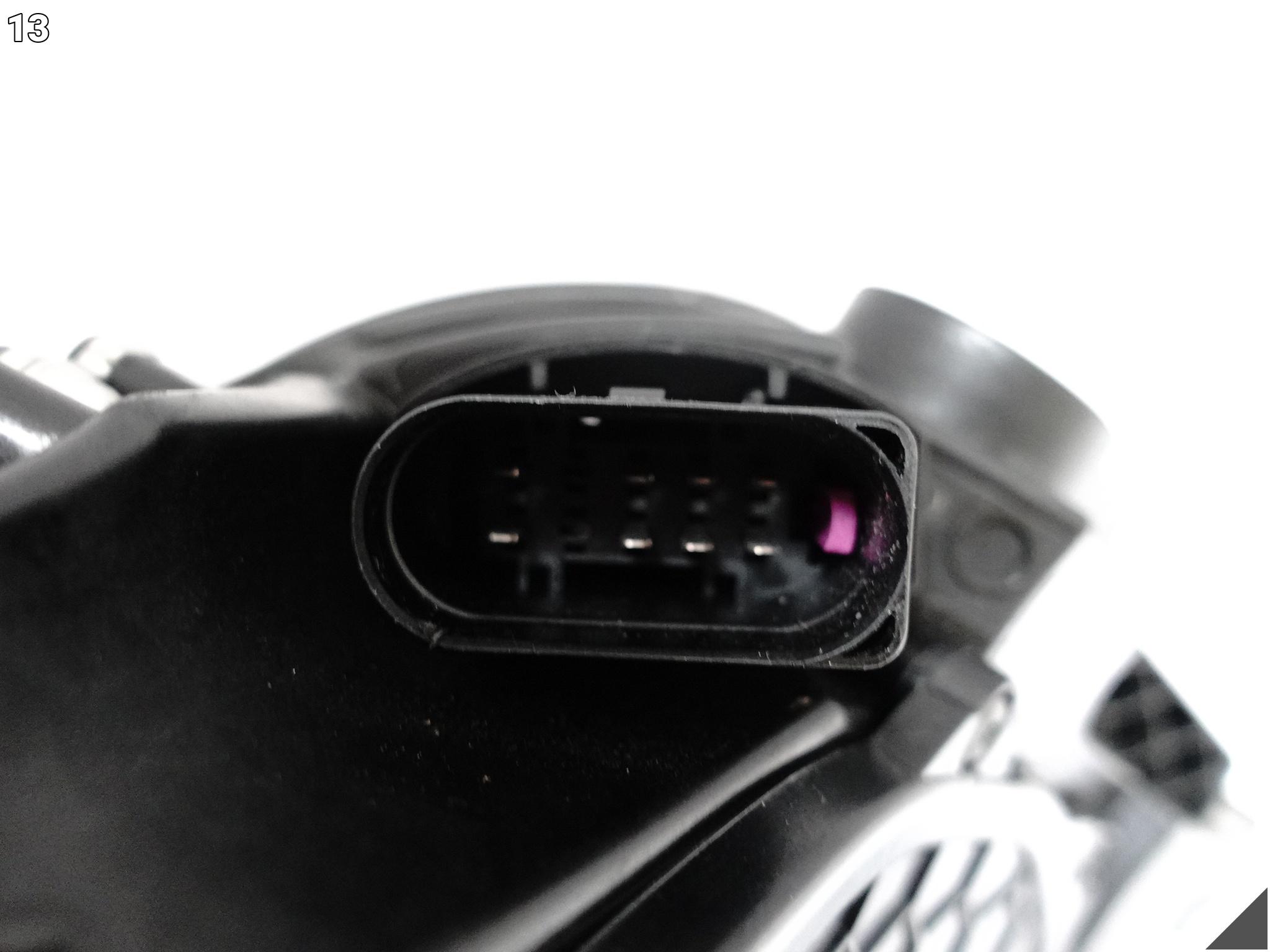 PORSCHE 911 992 GT3 9P5 21- LAMPA FULL LED MATRIX X-SIGHT PRAWA PRZÓD PORSCHE 911 992 GT3 9P5 21- LAMPA FULL LED MATRIX X-SIGHT PRAWA PRZÓD - obrazek 14
