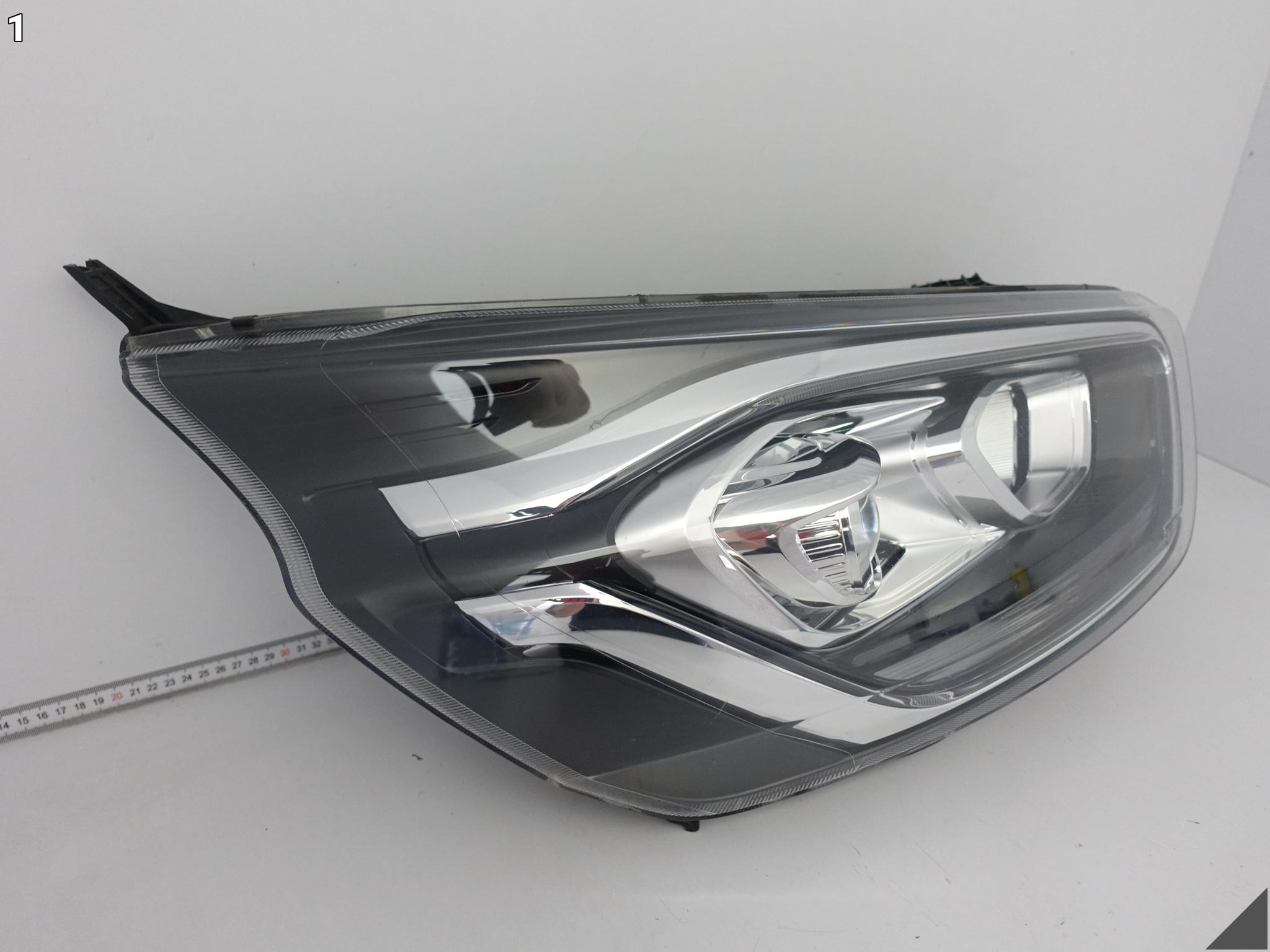 FORD TRANSIT TOURNEO CUSTOM LIFT 18-23 LAMPA ZWYKŁA HALOGEN + LED PRAWA EU FORD TRANSIT TOURNEO CUSTOM LIFT 18-23 LAMPA ZWYKŁA HALOGEN + LED PRAWA EU - obrazek 2