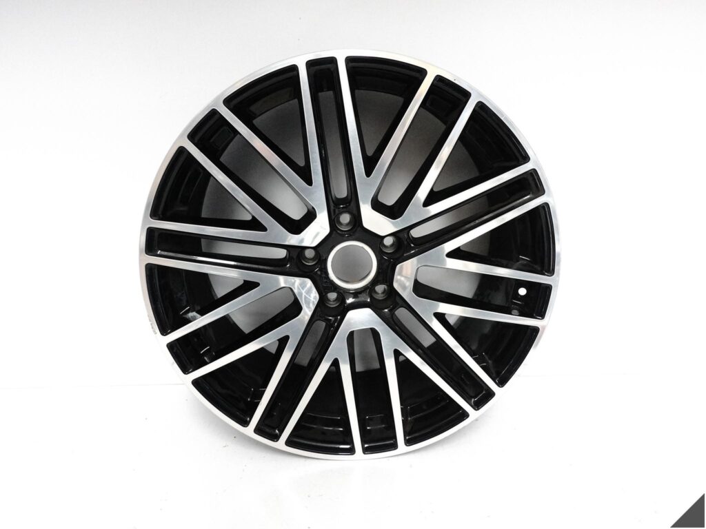 PORSCHE CAYENNE 9Y0 E3 LIFT TURBO DESIGN FELGA 10Jx22 ET48 5x130 QO1