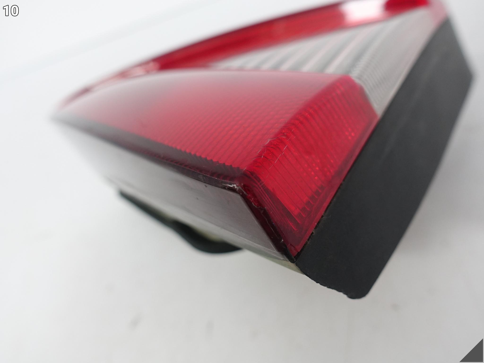 MASERATI GRANTURISMO M145 07-19 LAMPA W KLAPĘ BAGAŻNIKA PRAWA TYŁ 231568 MASERATI GRANTURISMO M145 07-19 LAMPA W KLAPĘ BAGAŻNIKA PRAWA TYŁ 231568 - obrazek 11