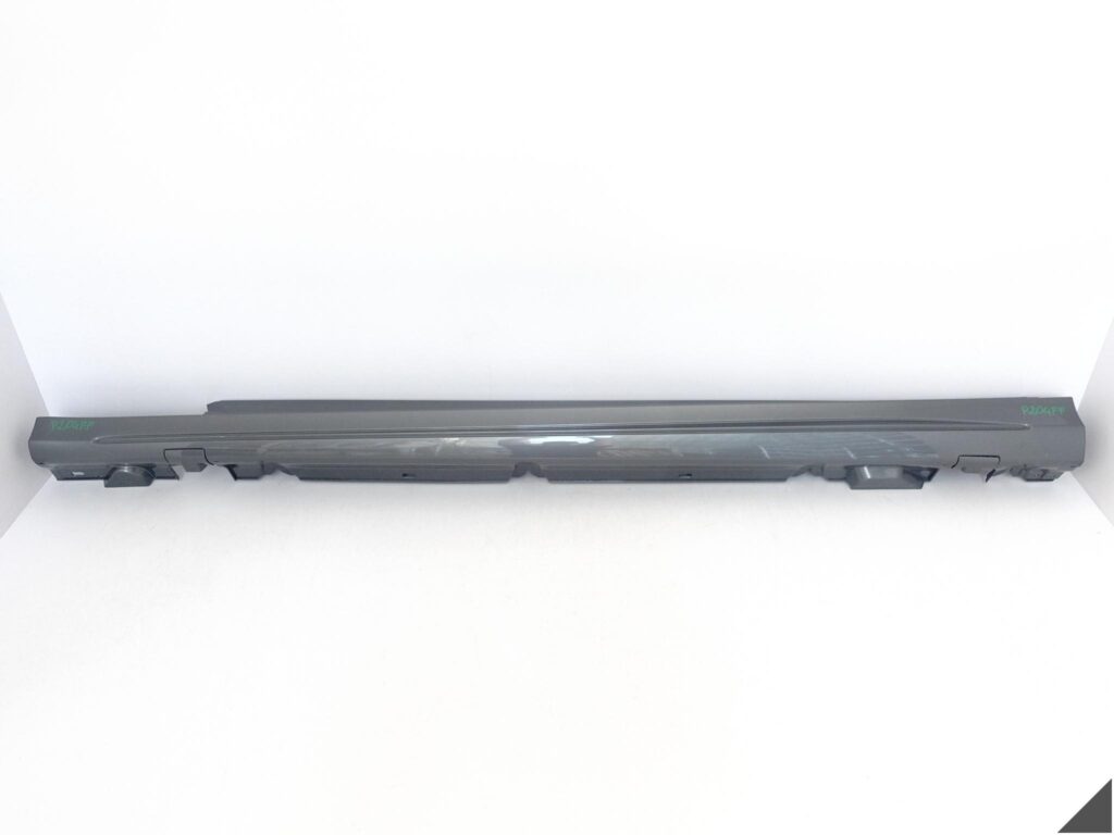 MERCEDES C-KLASA W205 S205 AMG LIFT 14-21 LISTWA PROGOWA PRÓG NAKŁADKA LEWY MERCEDES C-KLASA W205 S205 AMG LIFT 14-21 LISTWA PROGOWA PRÓG NAKŁADKA LEWY