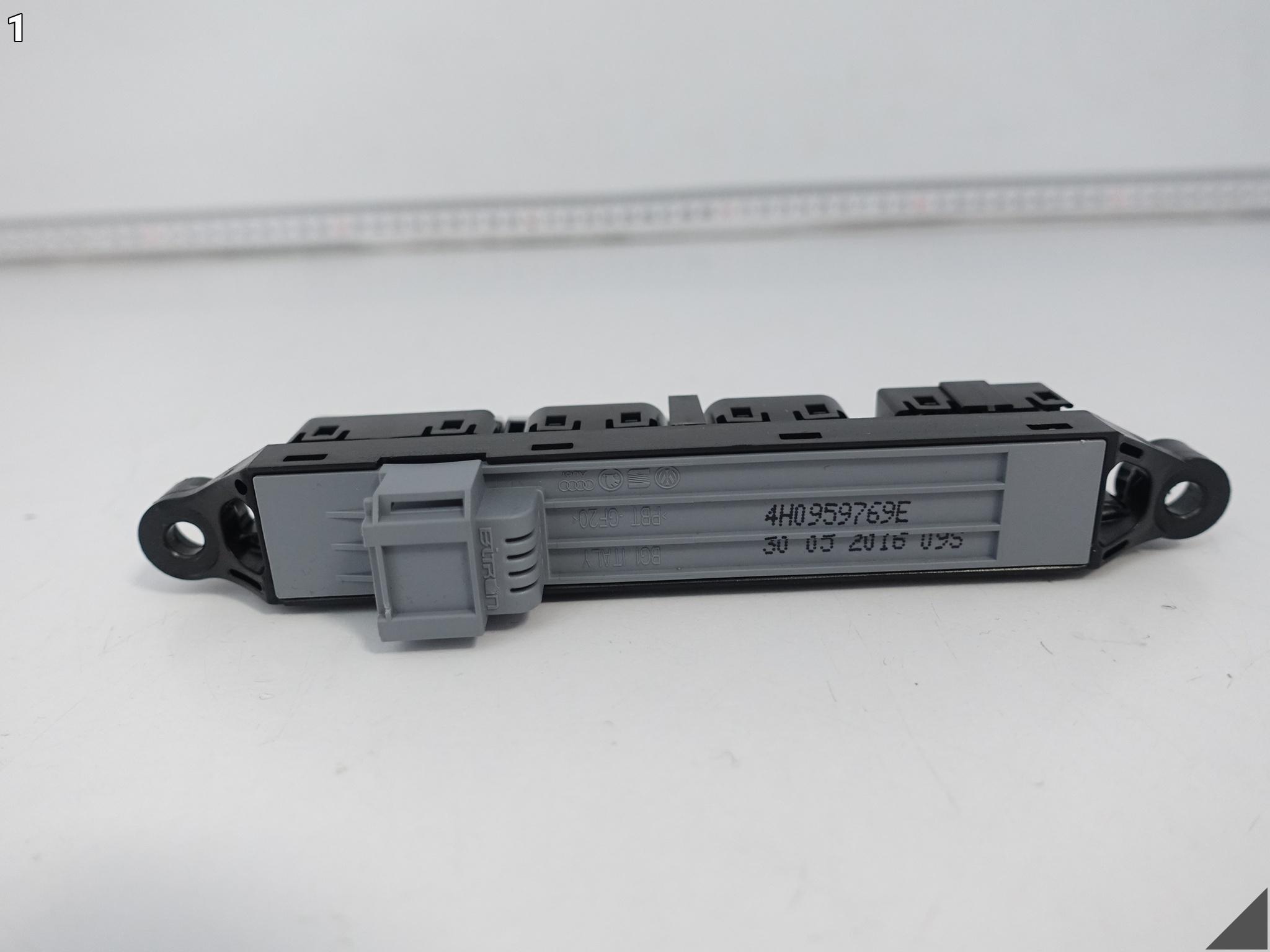 AUDI S8 A8 4H0 D4 09-17 LIFT PRZEŁĄCZNIK PAMIĘCI FOTELA CHROM LEWY AUDI S8 A8 4H0 D4 09-17 LIFT PRZEŁĄCZNIK PAMIĘCI FOTELA CHROM LEWY - obrazek 2
