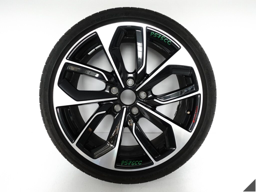 AUDI A3 S3 8Y0 20- FELGA 8JX19 ET49 OPONA GOODYEAR 235/35 R19 24 ROK 7,4 MM