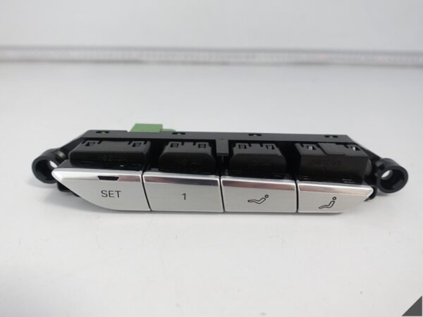 AUDI S8 A8 4H0 D4 09-17 LIFT PRZEŁĄCZNIK PAMIĘCI FOTELA CHROM PRAWY AUDI S8 A8 4H0 D4 09-17 LIFT PRZEŁĄCZNIK PAMIĘCI FOTELA CHROM PRAWY