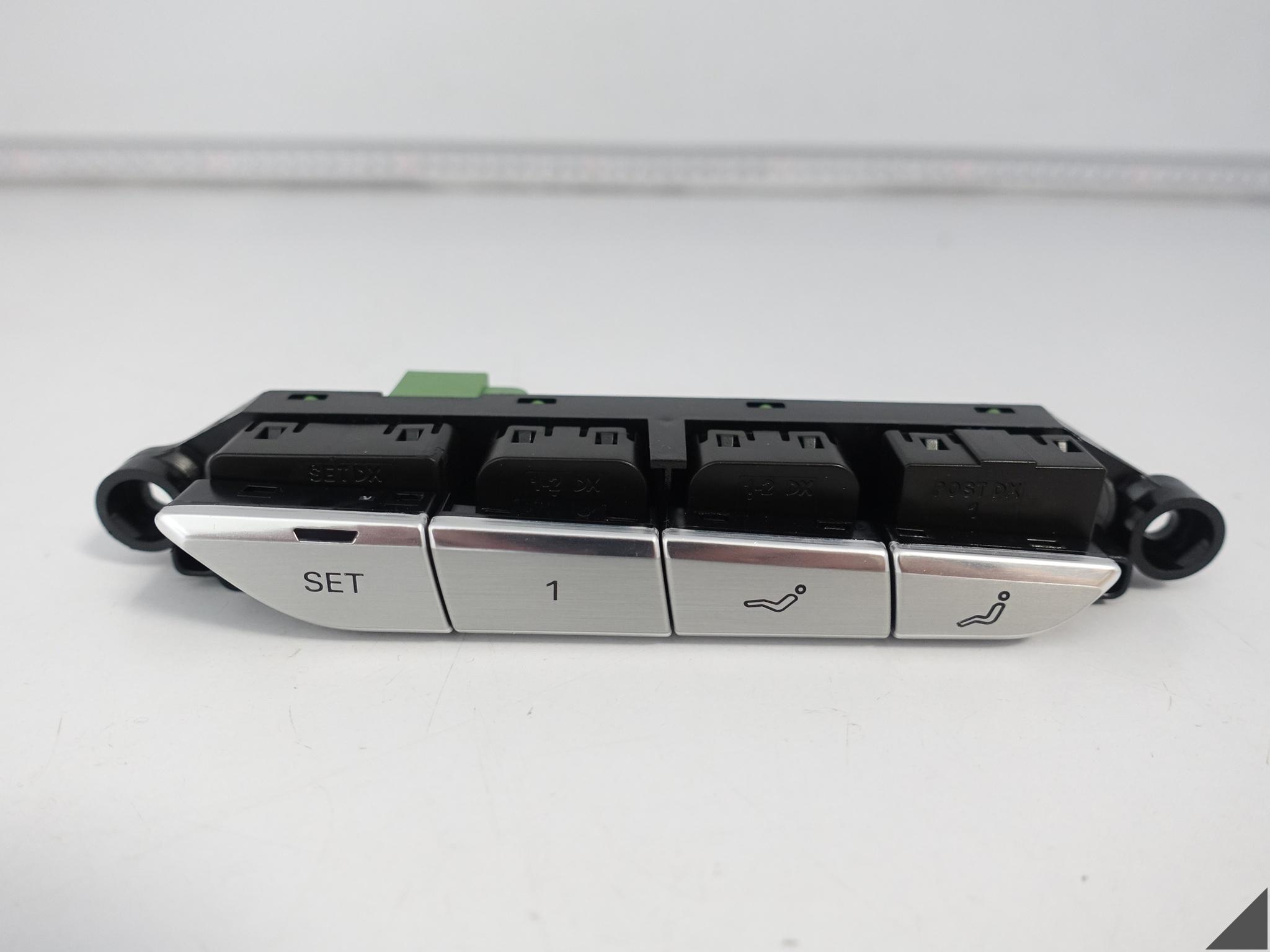 AUDI S8 A8 4H0 D4 09-17 LIFT PRZEŁĄCZNIK PAMIĘCI FOTELA CHROM PRAWY AUDI S8 A8 4H0 D4 09-17 LIFT PRZEŁĄCZNIK PAMIĘCI FOTELA CHROM PRAWY