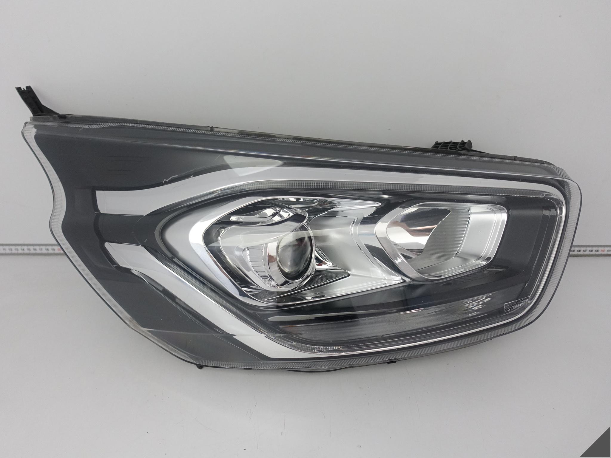 FORD TRANSIT TOURNEO CUSTOM LIFT 18-23 LAMPA ZWYKŁA HALOGEN + LED PRAWA EU FORD TRANSIT TOURNEO CUSTOM LIFT 18-23 LAMPA ZWYKŁA HALOGEN + LED PRAWA EU