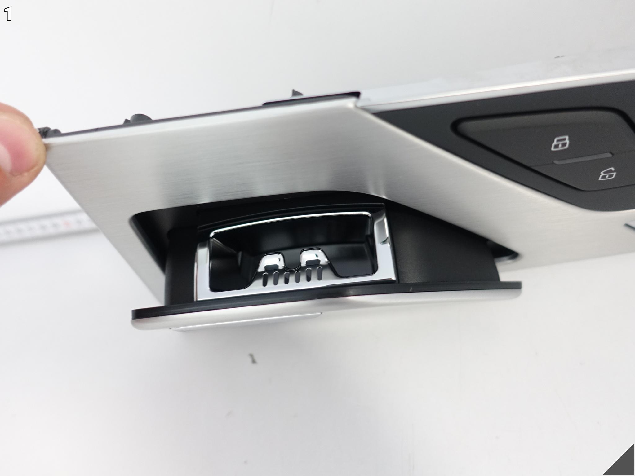AUDI S8 A8 4H0 D4 13-17 LIFT LISTWA DEKOR DRZWI PRAWA TYŁ KLAMKA GN6 AUDI S8 A8 4H0 D4 13-17 LIFT LISTWA DEKOR DRZWI PRAWA TYŁ KLAMKA GN6 - obrazek 2