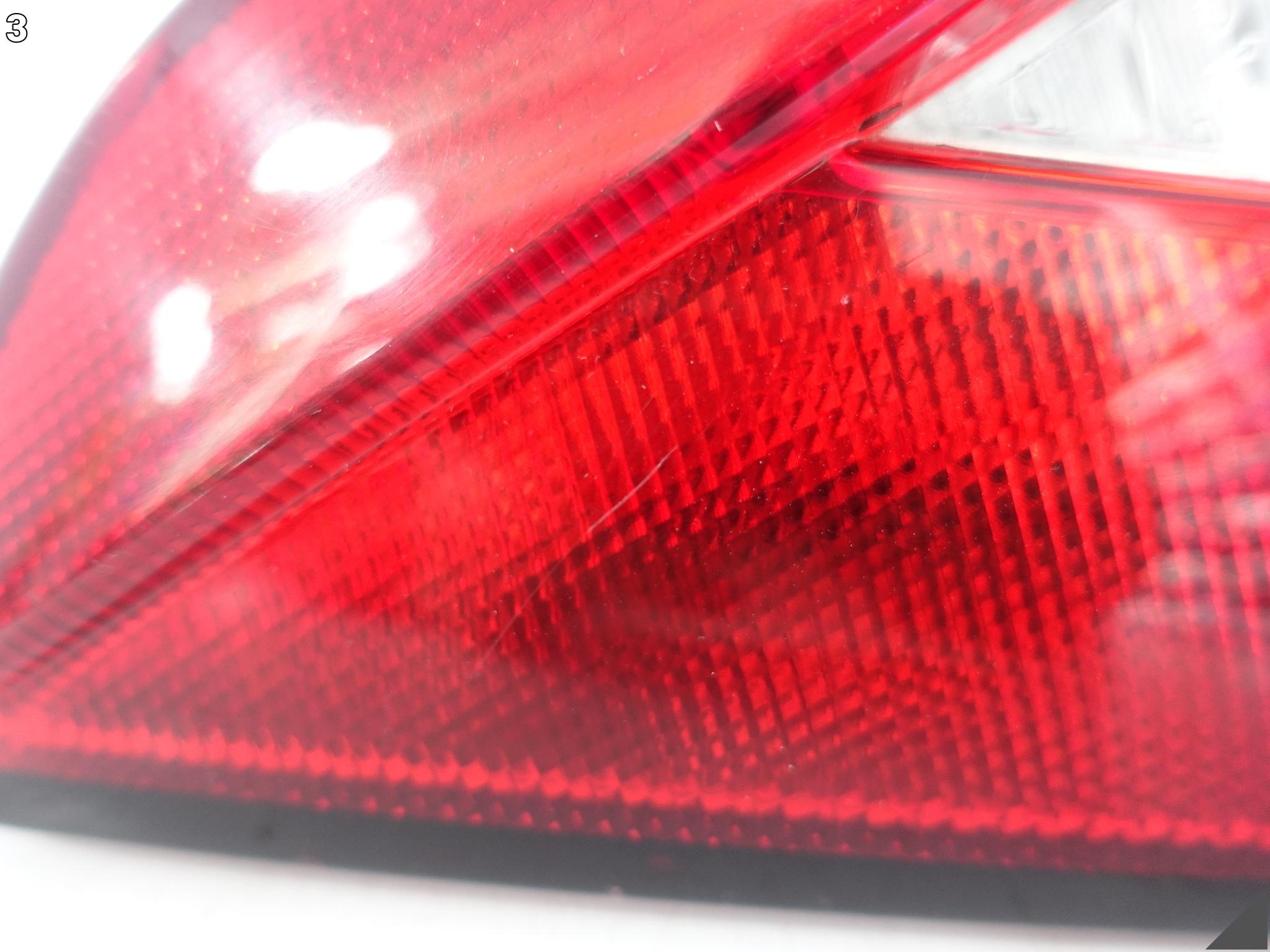 MASERATI GRANTURISMO M145 07-19 LAMPA W KLAPĘ BAGAŻNIKA PRAWA TYŁ 231568 MASERATI GRANTURISMO M145 07-19 LAMPA W KLAPĘ BAGAŻNIKA PRAWA TYŁ 231568 - obrazek 4