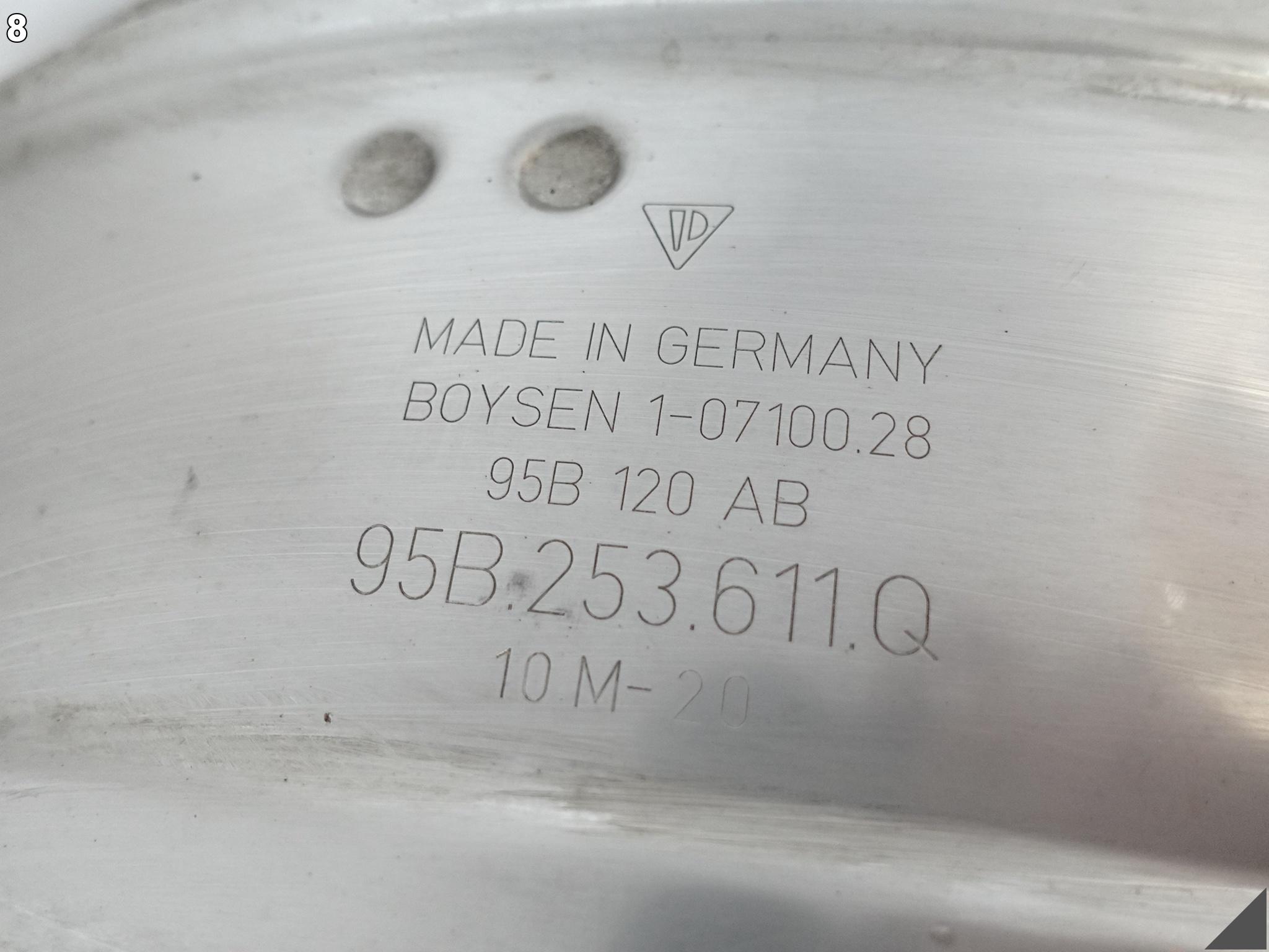 PORSCHE MACAN 95B 14-24 TŁUMIK KOŃCOWY UKŁAD WYDECHOWY WYDECH LEWY TYŁ PORSCHE MACAN 95B 14-24 TŁUMIK KOŃCOWY UKŁAD WYDECHOWY WYDECH LEWY TYŁ - obrazek 9
