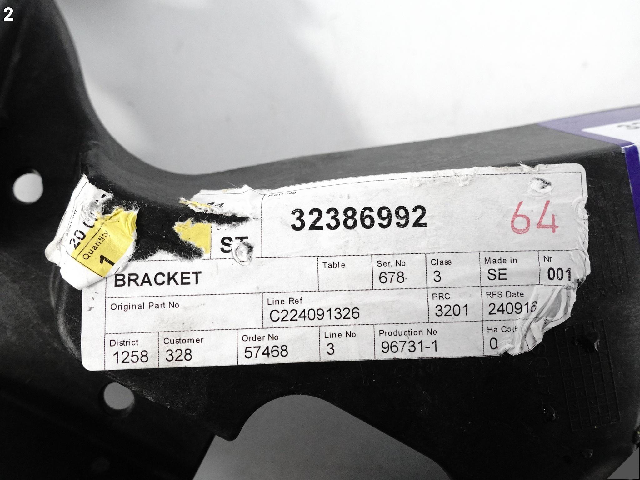 VOLVO XC40 EX40 C40 RECHARGE 17- ŚLIZG UCHWYT MOCOWANIE W ZDERZAK LEWY TYŁ VOLVO XC40 EX40 C40 RECHARGE 17- ŚLIZG UCHWYT MOCOWANIE W ZDERZAK LEWY TYŁ - obrazek 3