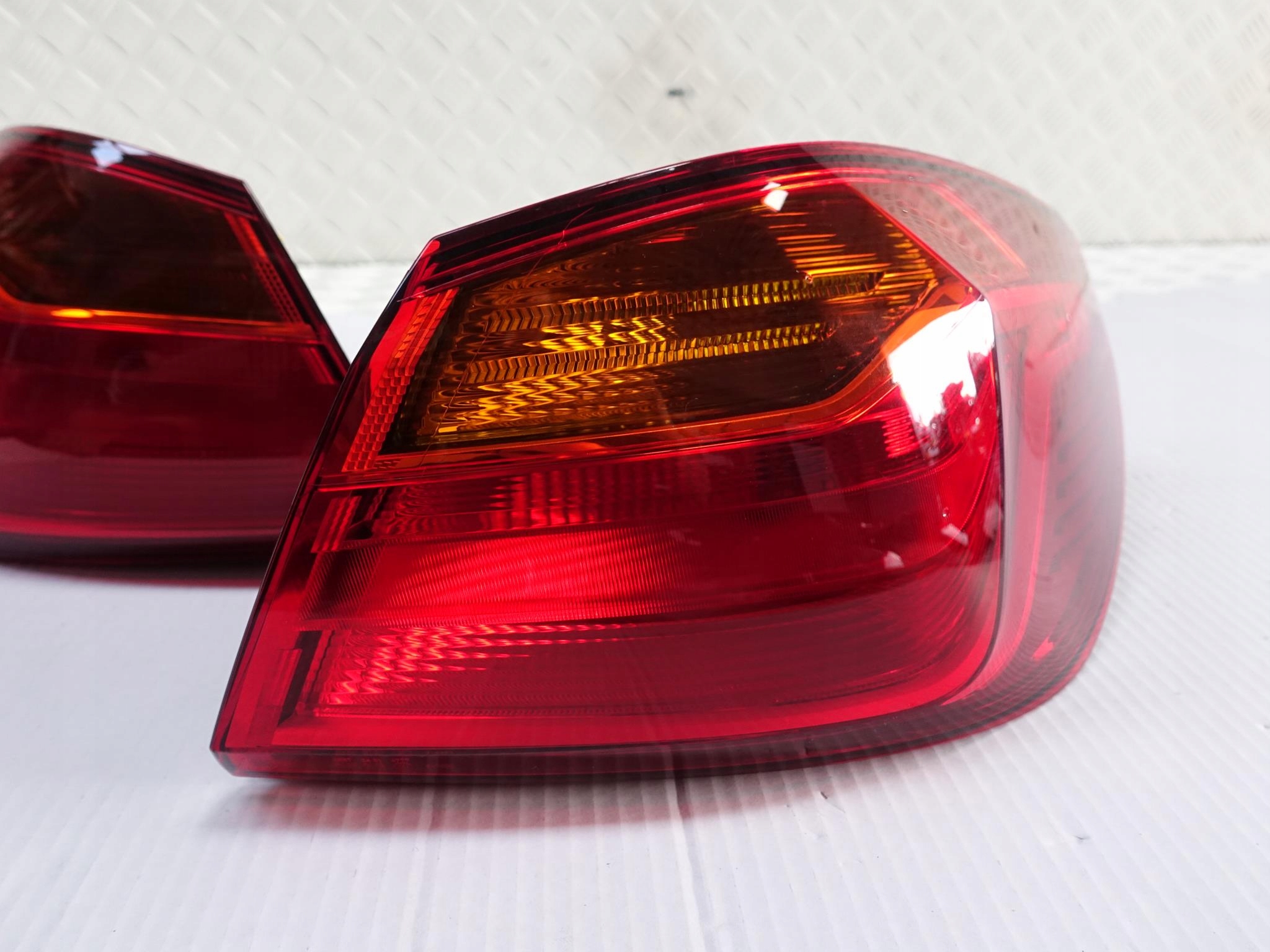 BMW 1 F40 5-DRZWI BŁOTNIK ZWYKŁA PRAWA EUROPA BMW 1 F40 5-DRZWI BŁOTNIK ZWYKŁA PRAWA EUROPA - obrazek 3