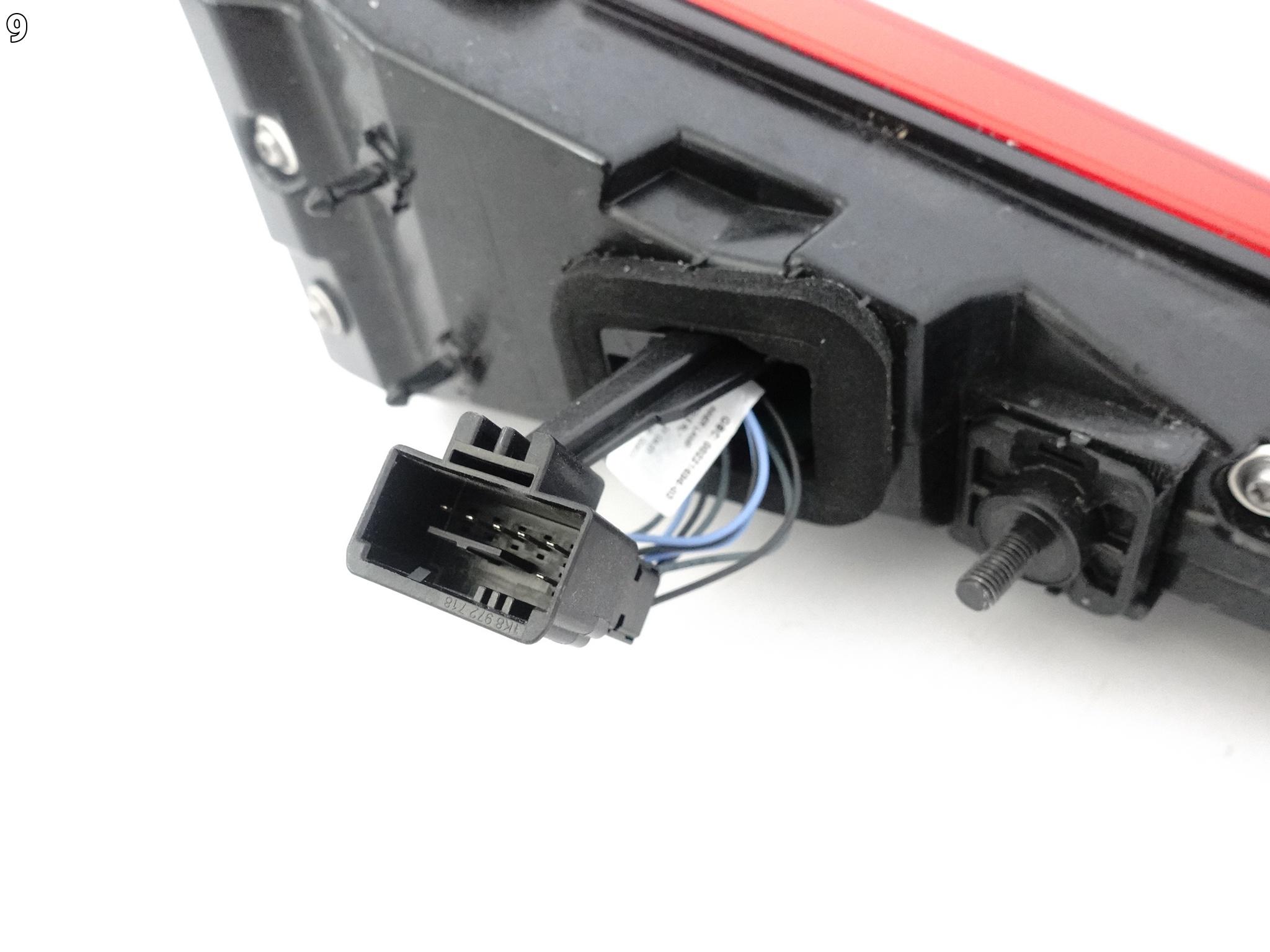 CUPRA FORMENTOR 5FF 20- LISTWA LAMPA LED BLENDA KLAPY TYŁ EUROPA CUPRA FORMENTOR 5FF 20- LISTWA LAMPA LED BLENDA KLAPY TYŁ EUROPA - obrazek 10