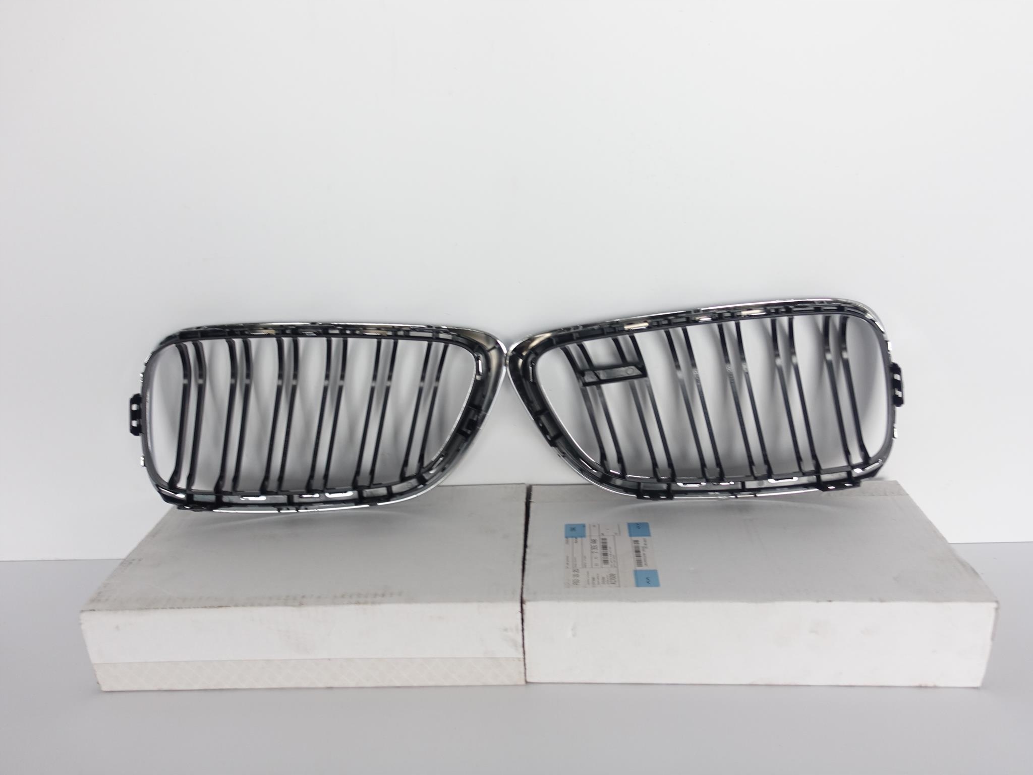 BMW M2 F87 16- GRILL ATRAPA KRATKI NERKI PRAWA + LEWA KOMPLET PRZÓD BMW M2 F87 16- GRILL ATRAPA KRATKI NERKI PRAWA + LEWA KOMPLET PRZÓD - obrazek 6