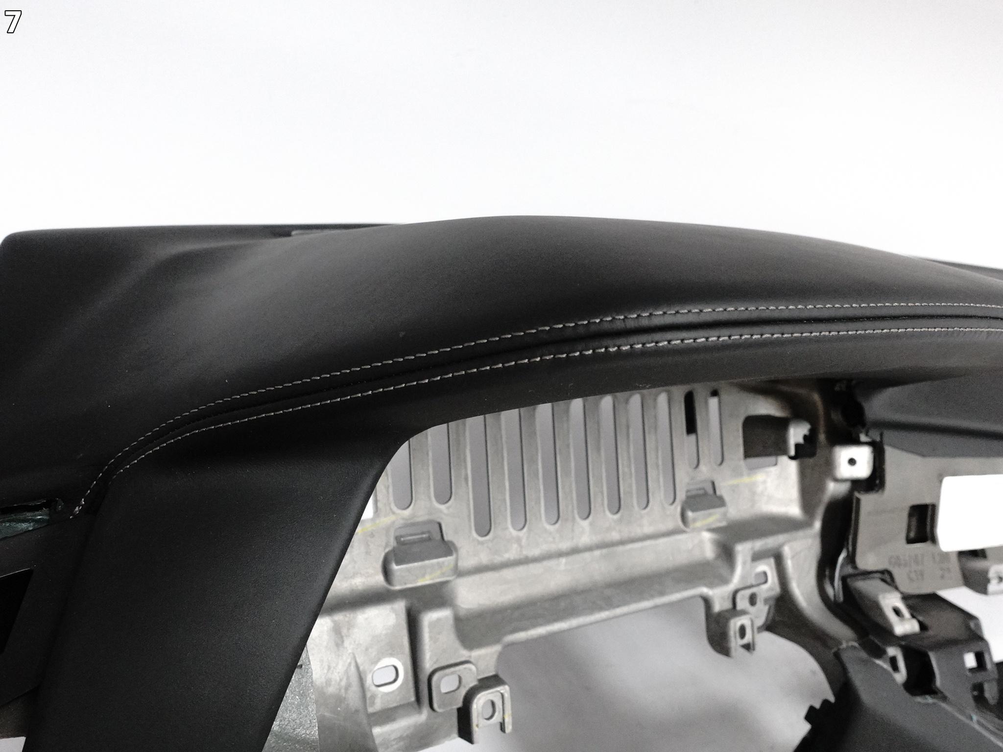 BMW X5 G05 X6 G06 X7 G07 18-23 KONSOLA DESKA SKÓRA CZARNA BLACK HEAD UP HUD BMW X5 G05 X6 G06 X7 G07 18-23 KONSOLA DESKA SKÓRA CZARNA BLACK HEAD UP HUD - obrazek 8