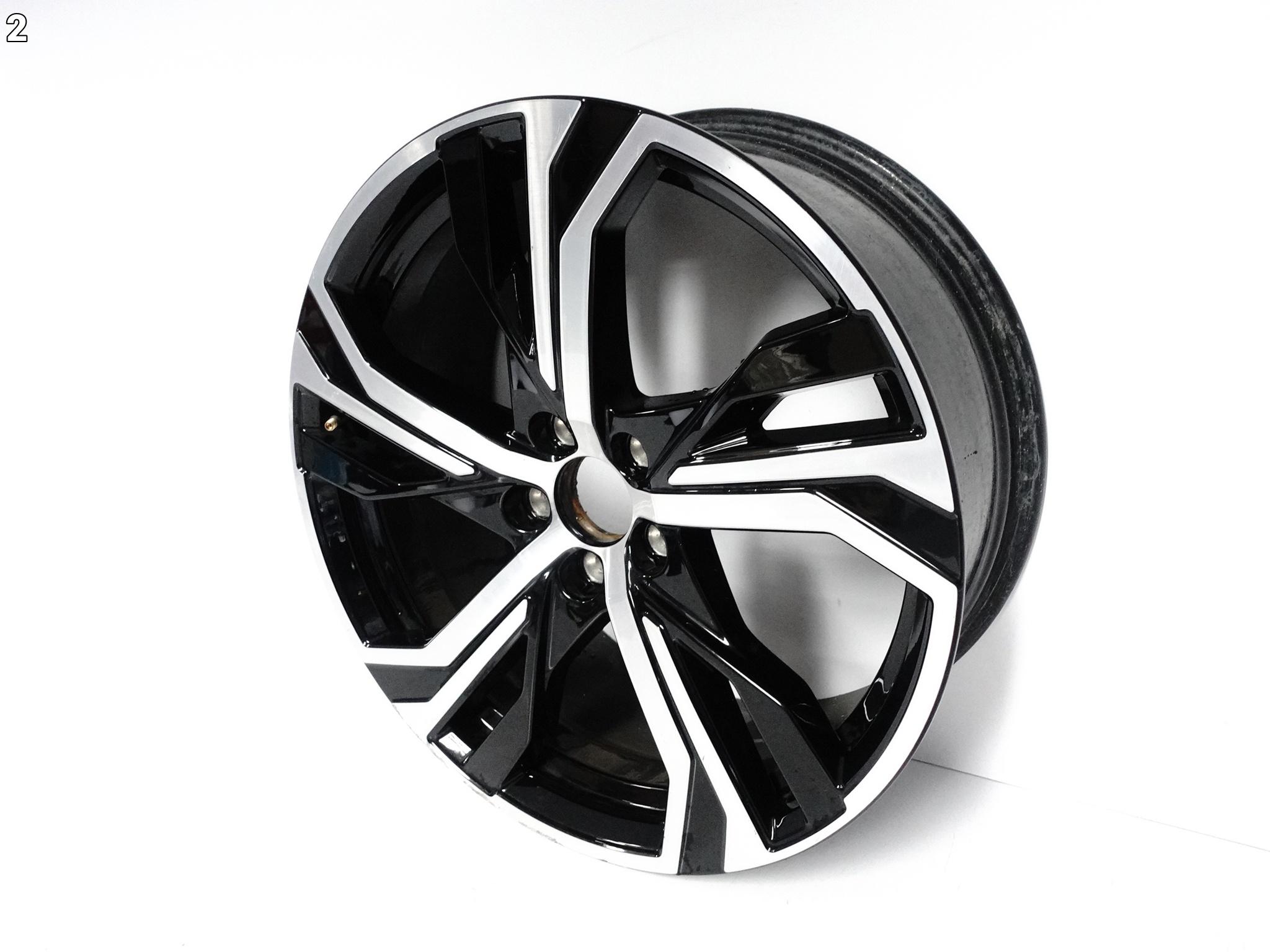 VOLVO V60 II S60 III 19-25 FELGA 8Jx19 ET42 5×108 VOLVO V60 II S60 III 19-25 FELGA 8Jx19 ET42 5x108 - obrazek 3