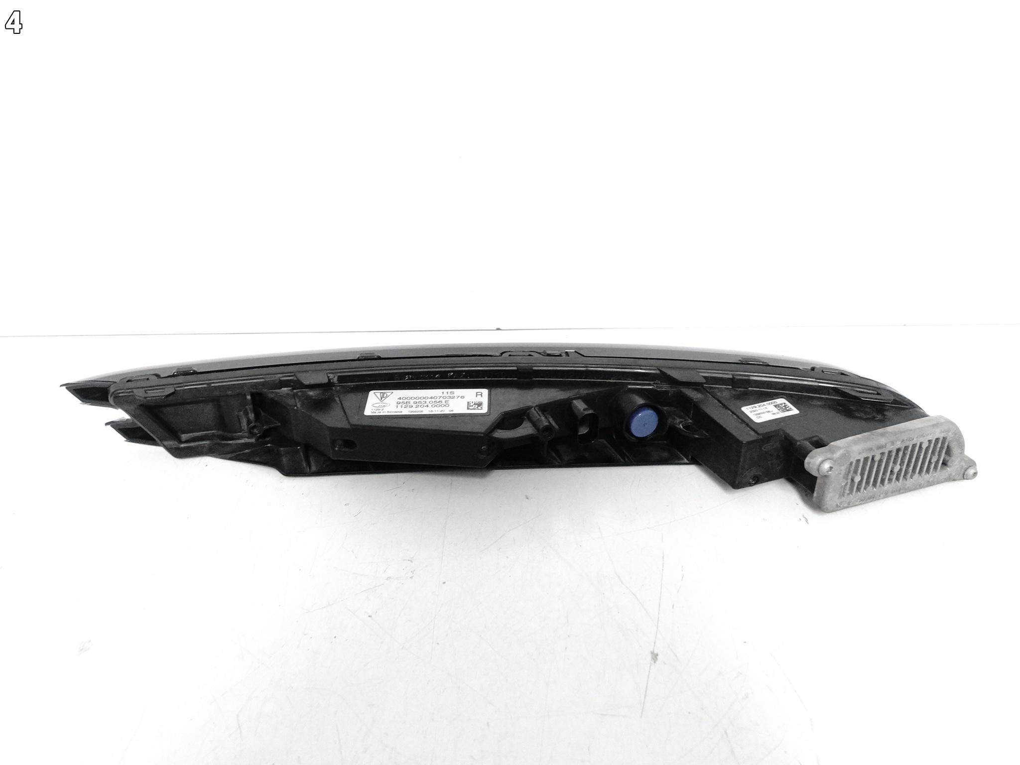 PORSCHE MACAN 95B TURBO LIFT 19- KIERUNKOWSKAZ LAMPA LED DRL PRAWY PRZÓD PORSCHE MACAN 95B TURBO LIFT 19- KIERUNKOWSKAZ LAMPA LED DRL PRAWY PRZÓD - obrazek 5