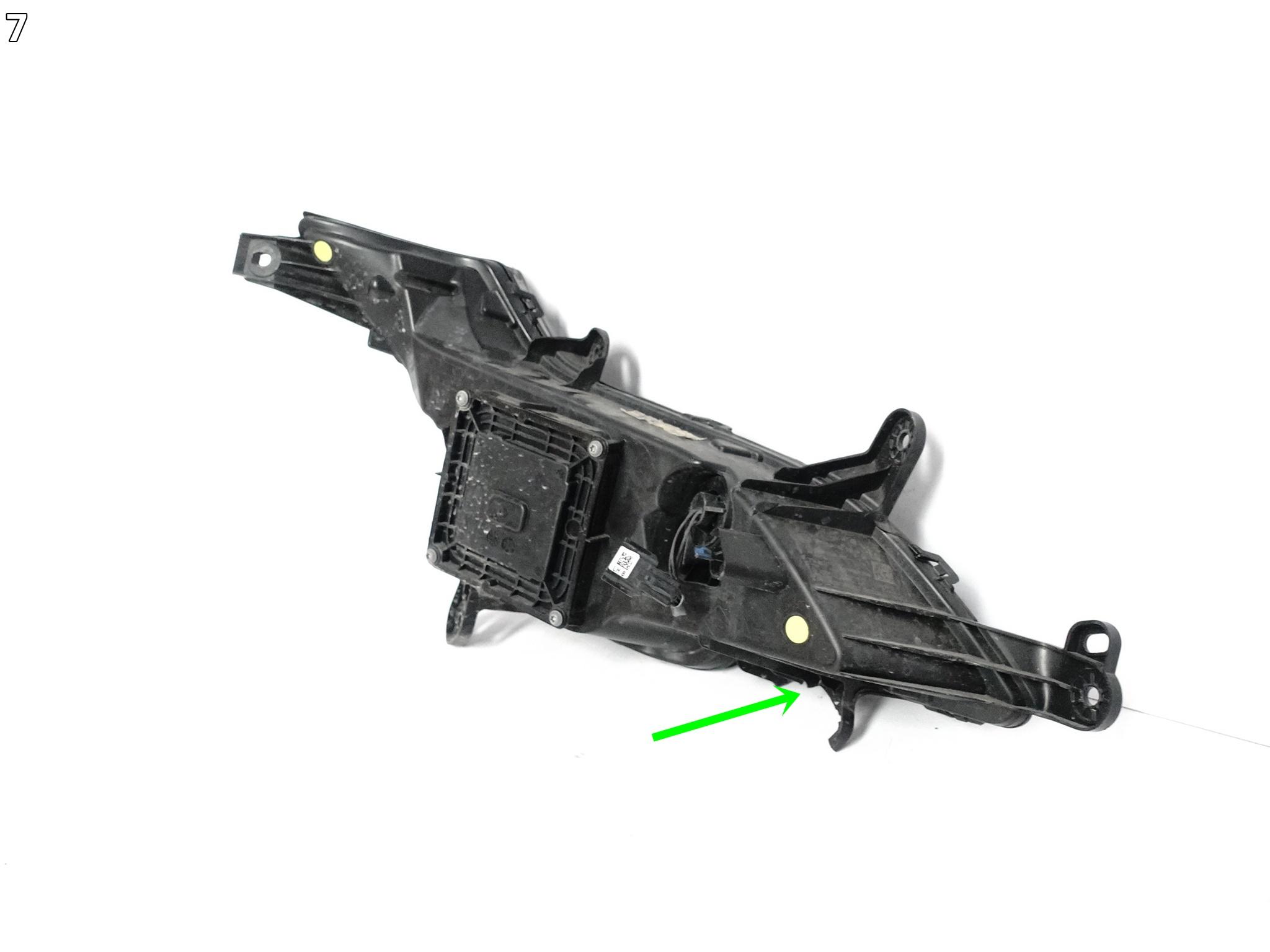 RENAULT MEGANE V 5 E-TECH 22- LAMPA DO JAZDY DZIENNEJ LED DRL LEWA PRZÓD EU RENAULT MEGANE V 5 E-TECH 22- LAMPA DO JAZDY DZIENNEJ LED DRL LEWA PRZÓD EU - obrazek 8