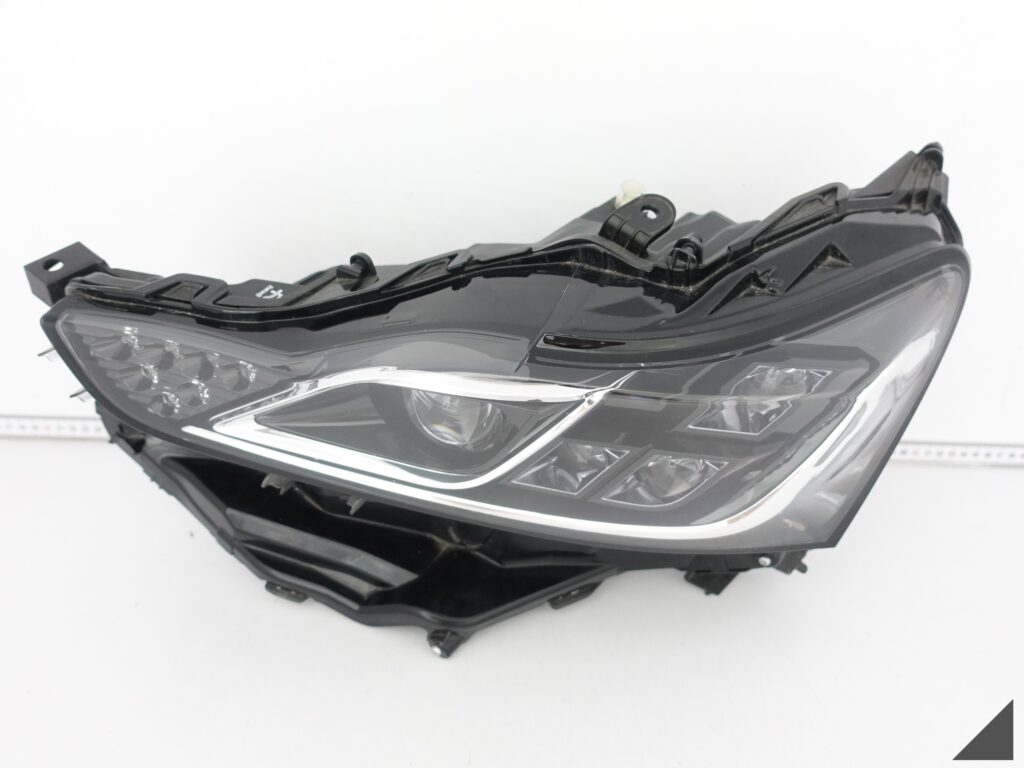 LEXUS IS III 3 LIFT 16- FULL LED LEWA PRZÓD EU LAMPA