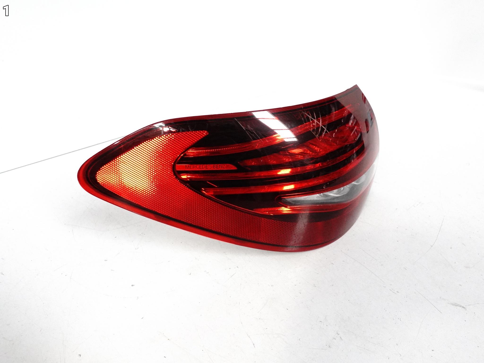 MERCEDES C-KLASA S205 MOPF LIFT KOMBI 18-21 LAMPA LED LEWA TYŁ EUROPA MERCEDES C-KLASA S205 MOPF LIFT KOMBI 18-21 LAMPA LED LEWA TYŁ EUROPA - obrazek 2