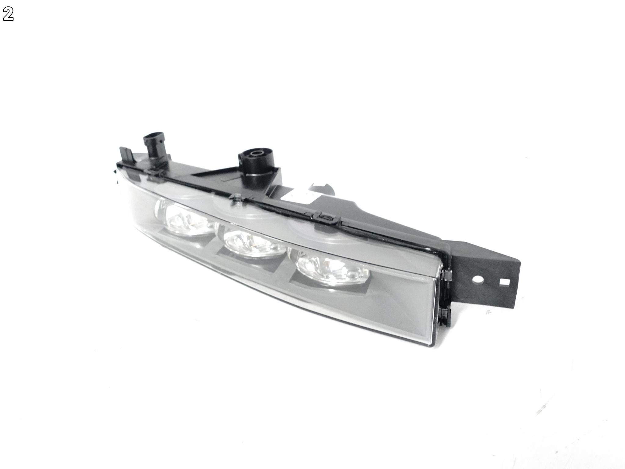 BMW 6 F12 F13 F06 LCI M-PAKIET 10-18 LAMPA LED DRL HALOGEN LEWY W ZDERZAK BMW 6 F12 F13 F06 LCI M-PAKIET 10-18 LAMPA LED DRL HALOGEN LEWY W ZDERZAK - obrazek 3