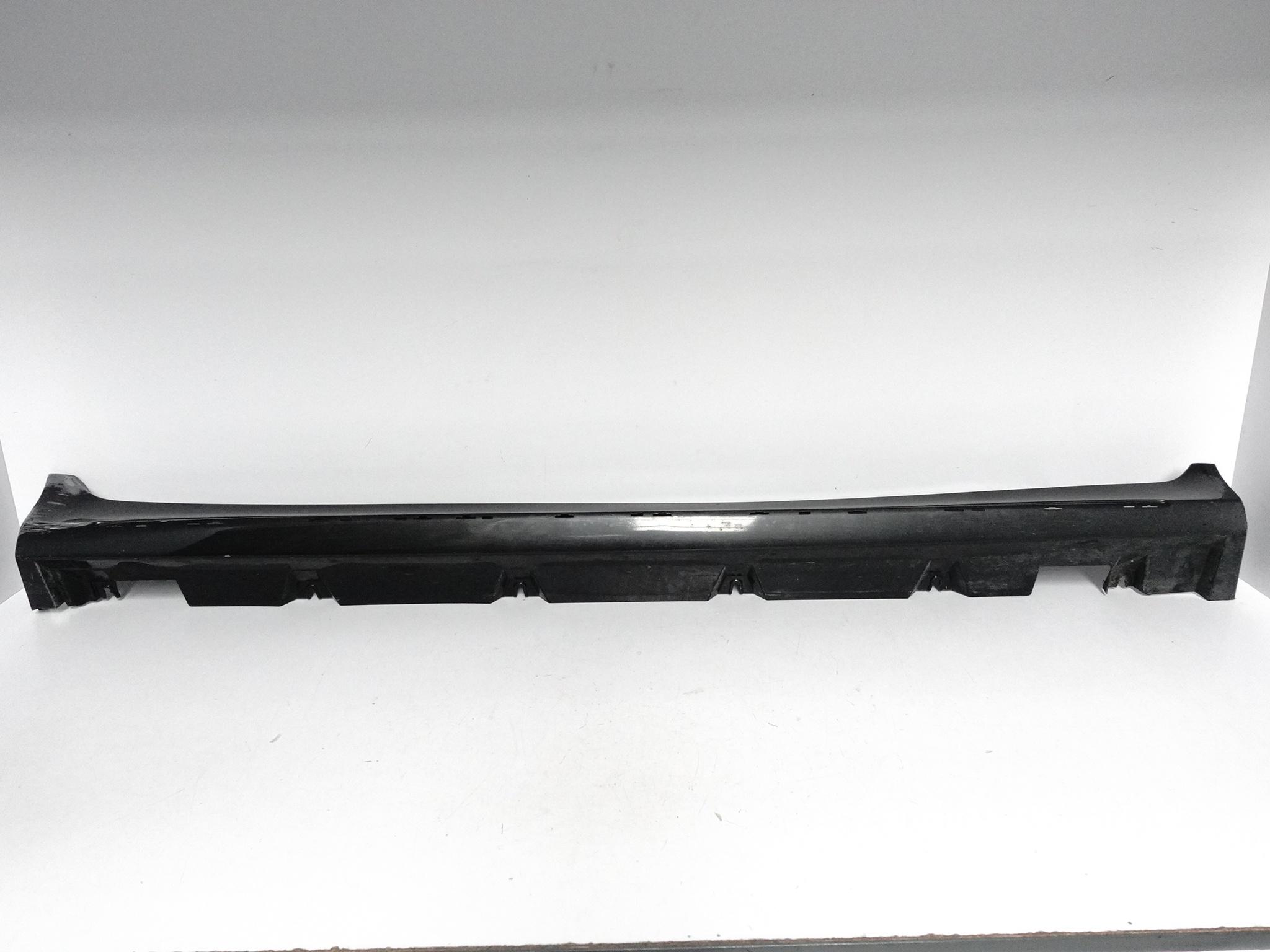 MERCEDES GLC X253 C253 GLC63 63 AMG 15-22 LIFT PRÓG NAKŁADKA LISTWA PRAWY MERCEDES GLC X253 C253 GLC63 63 AMG 15-22 LIFT PRÓG NAKŁADKA LISTWA PRAWY