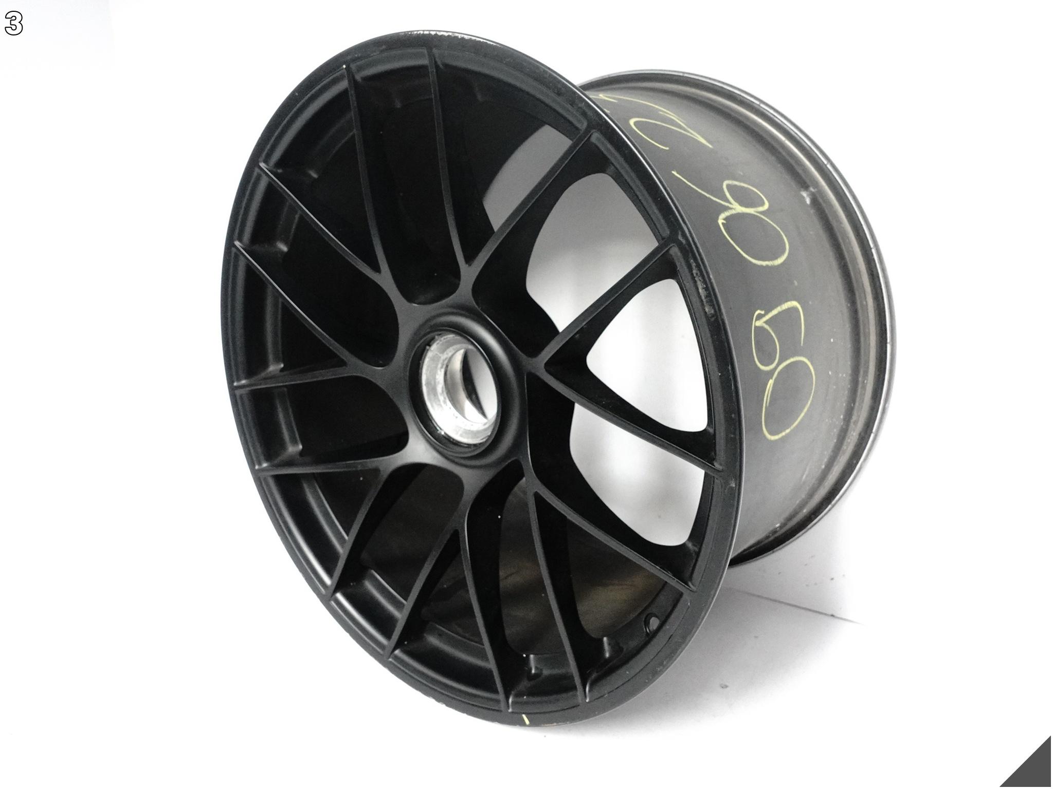 PORSCHE 911 991 GTS TURBO SPORT III FELGA ALUFELGA 12Jx20 ET63 99136277101 PORSCHE 911 991 GTS TURBO SPORT III FELGA ALUFELGA 12Jx20 ET63 99136277101 - obrazek 4