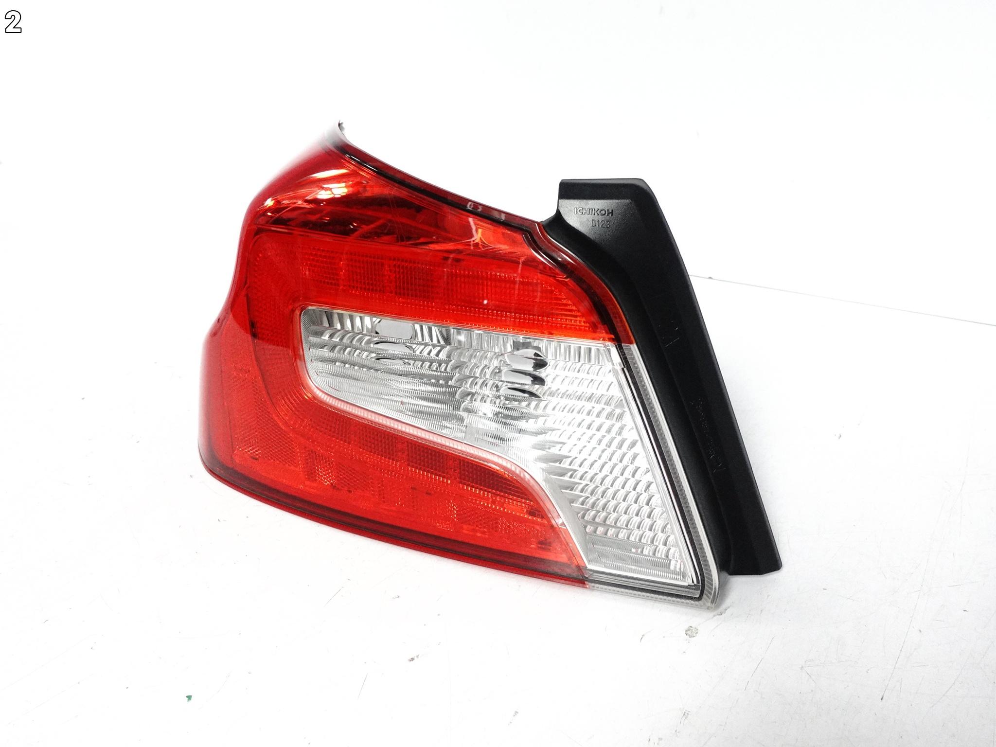 SUBARU IMPREZA WRX STI 2.5 14-21 LAMPA LED W BŁOTNIK LEWA TYŁ EUROPA SUBARU IMPREZA WRX STI 2.5 14-21 LAMPA LED W BŁOTNIK LEWA TYŁ EUROPA - obrazek 3