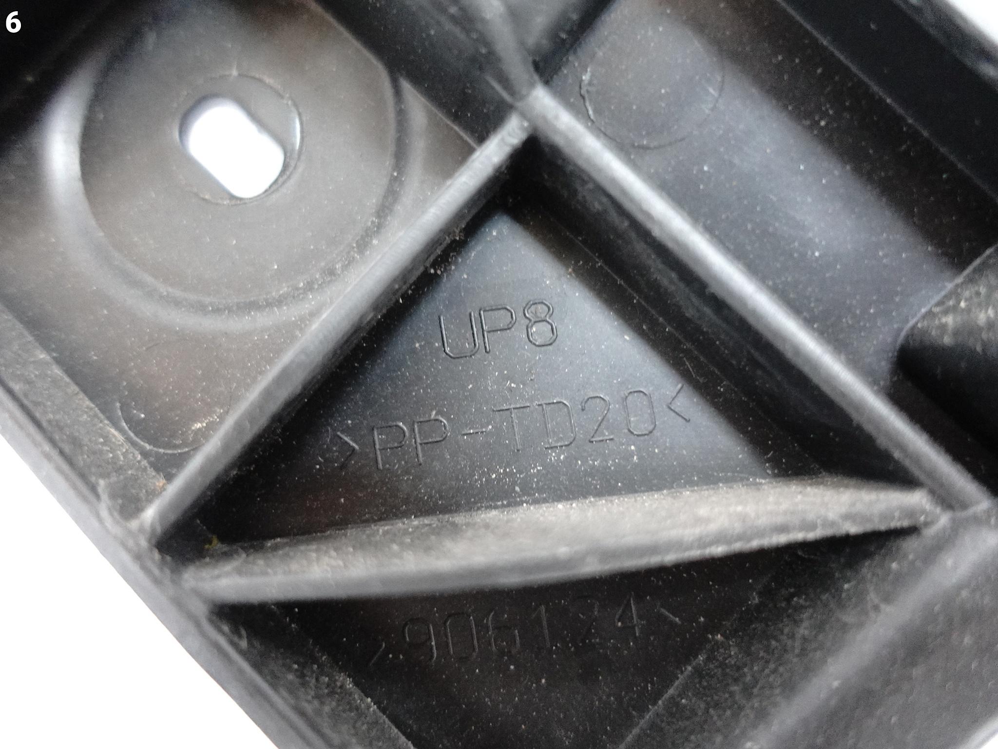 VW PASSAT B8 3G9 14-23 KOMBI VARIANT ŚLIZG MOCOWANIE W ZDERZAK TYŁ PRAWY VW PASSAT B8 3G9 14-23 KOMBI VARIANT ŚLIZG MOCOWANIE W ZDERZAK TYŁ PRAWY - obrazek 7