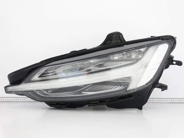 VOLVO V60 II S60 III 18-24 LAMPA FULL LED ACTIVE HIGH BEAM LEWA EUROPA VOLVO V60 II S60 III 18-24 LAMPA FULL LED ACTIVE HIGH BEAM LEWA EUROPA