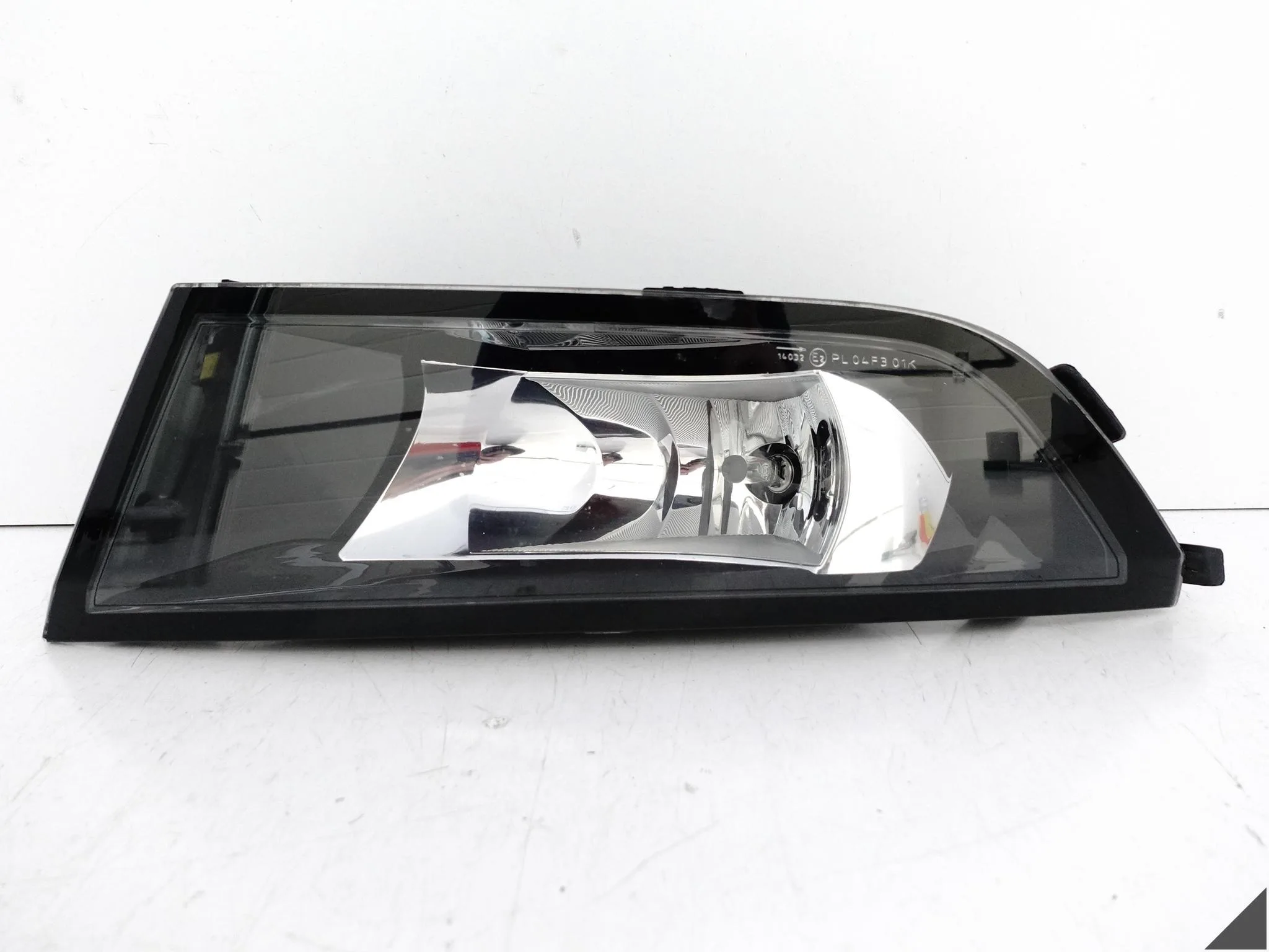 SKODA FABIA III (3 GENERACJA) LIFT 6V1 18-21 HALOGEN W ZDERZAK LEWY PRZÓD SKODA FABIA III (3 GENERACJA) LIFT 6V1 18-21 HALOGEN W ZDERZAK LEWY PRZÓD