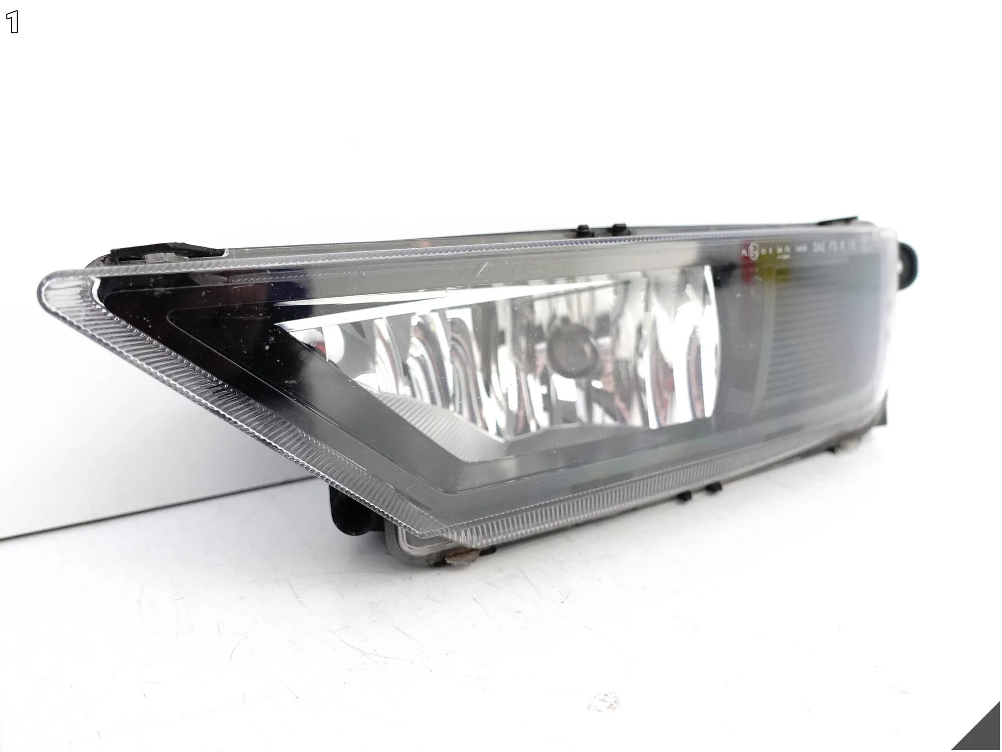 VW TIGUAN II 5NA R-LINE 15-20 T-ROC 2GA 17-21 HALOGEN LEWY PRZÓD CZARNY VW TIGUAN II 5NA R-LINE 15-20 T-ROC 2GA 17-21 HALOGEN LEWY PRZÓD CZARNY - obrazek 2