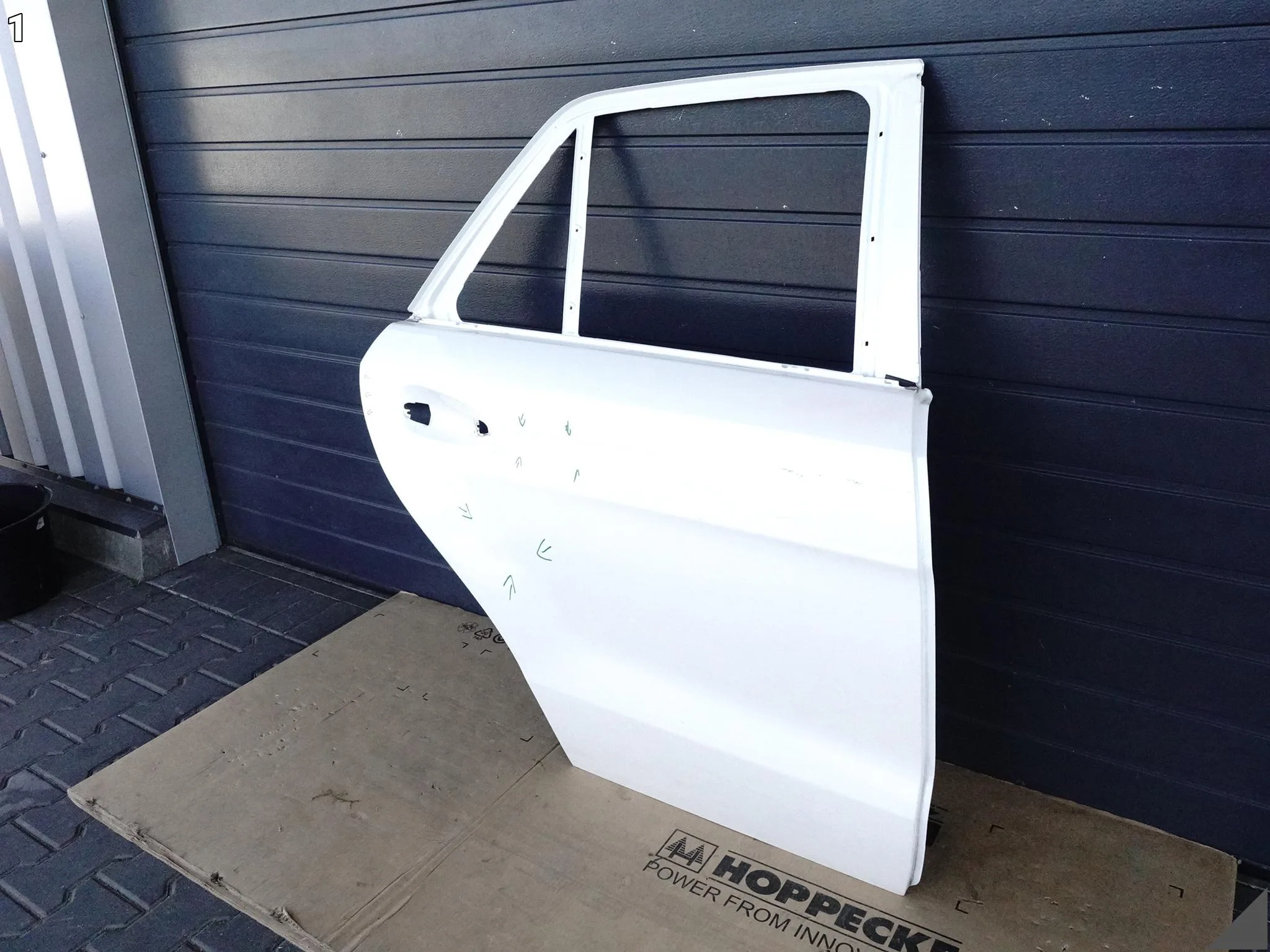 MERCEDES ML GLE W166 LIFT MOPF 11-19 DRZWI DOOR PRAWE TYŁ MERCEDES ML GLE W166 LIFT MOPF 11-19 DRZWI DOOR PRAWE TYŁ - obrazek 2