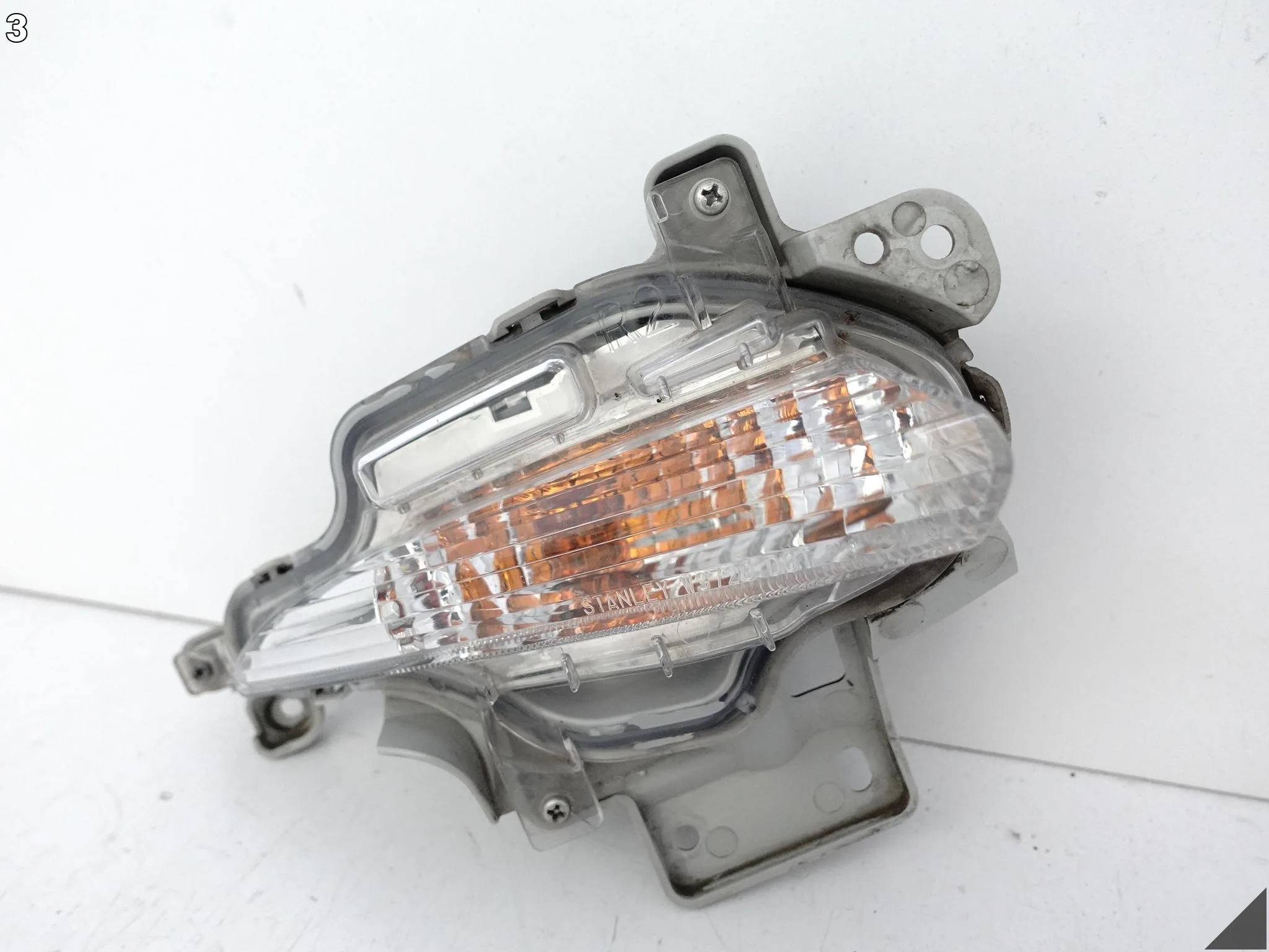MAZDA 3 (III GENERACJA) BM LIFT 16-18 LAMPA HALOGEN KIERUNKOWSKAZ PRAWY MAZDA 3 (III GENERACJA) BM LIFT 16-18 LAMPA HALOGEN KIERUNKOWSKAZ PRAWY - obrazek 4
