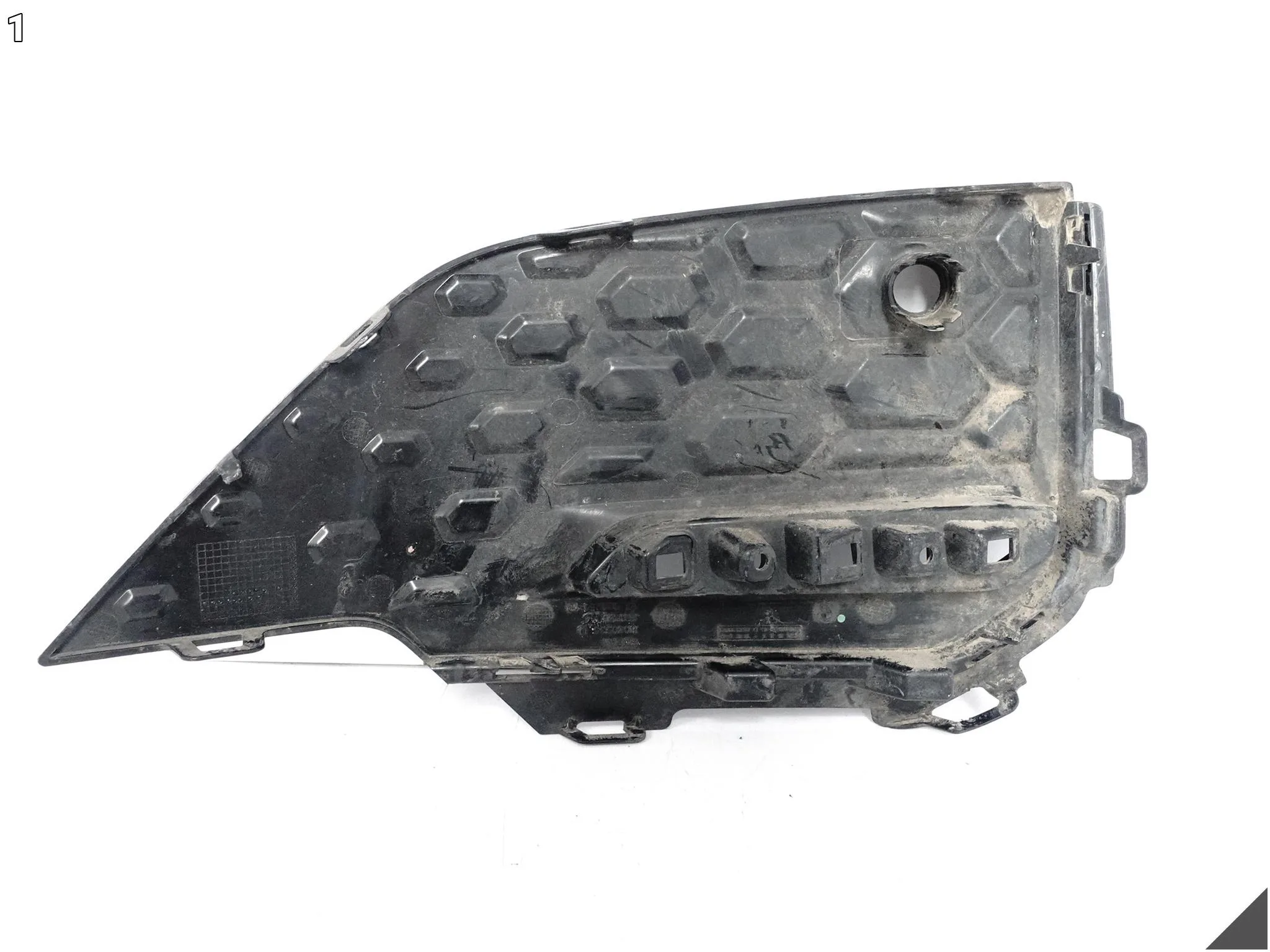 BMW 2 U06 M-PAKIET MSP ACTIVE TOURER II 21- KRATKA ATRAPA ZDERZAK TYŁ LEWA BMW 2 U06 M-PAKIET MSP ACTIVE TOURER II 21- KRATKA ATRAPA ZDERZAK TYŁ LEWA - obrazek 2