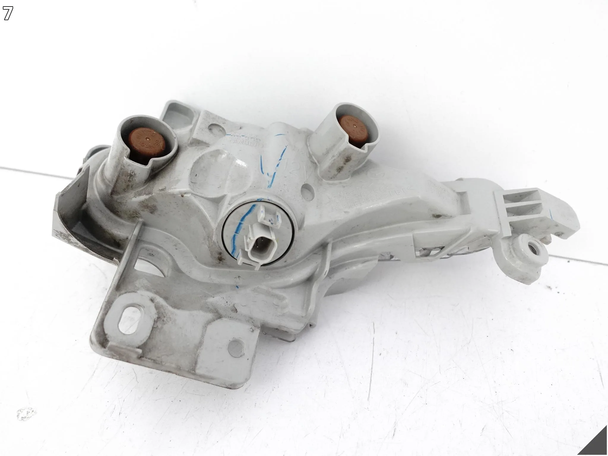 MAZDA 3 (III GENERACJA) BM LIFT 16-18 LAMPA HALOGEN KIERUNKOWSKAZ PRAWY MAZDA 3 (III GENERACJA) BM LIFT 16-18 LAMPA HALOGEN KIERUNKOWSKAZ PRAWY - obrazek 8