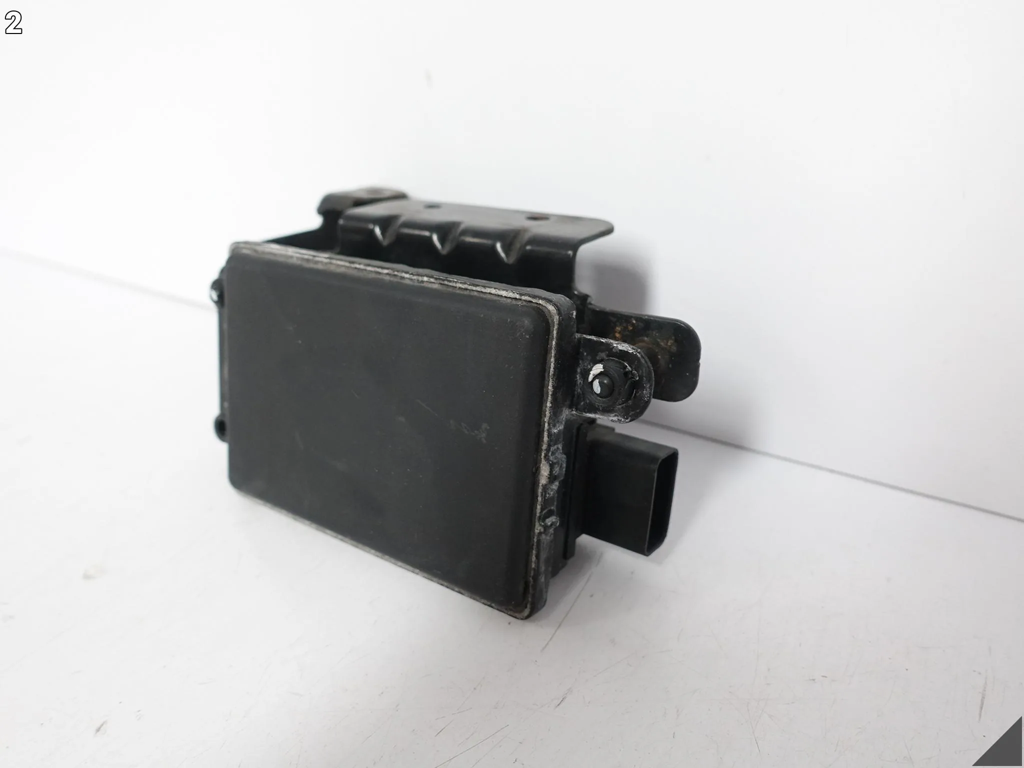 HYUNDAI TUCSON III 3 TL 15-20 MODUŁ RADAR SENSOR ACC DISTRONIC CZUJNIK HYUNDAI TUCSON III 3 TL 15-20 MODUŁ RADAR SENSOR ACC DISTRONIC CZUJNIK - obrazek 3