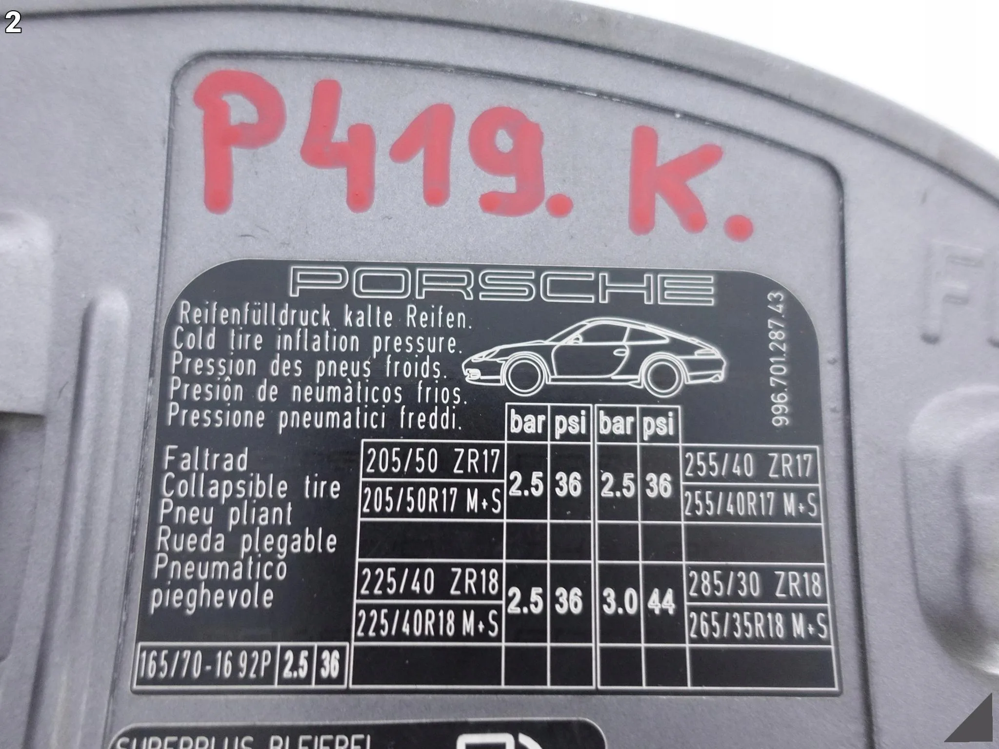PORSCHE 911 996 TURBO CARRERA 4S LIFT 01-05 DEKIELEK KLAPKA WLEWU PALIWA PORSCHE 911 996 TURBO CARRERA 4S LIFT 01-05 DEKIELEK KLAPKA WLEWU PALIWA - obrazek 3